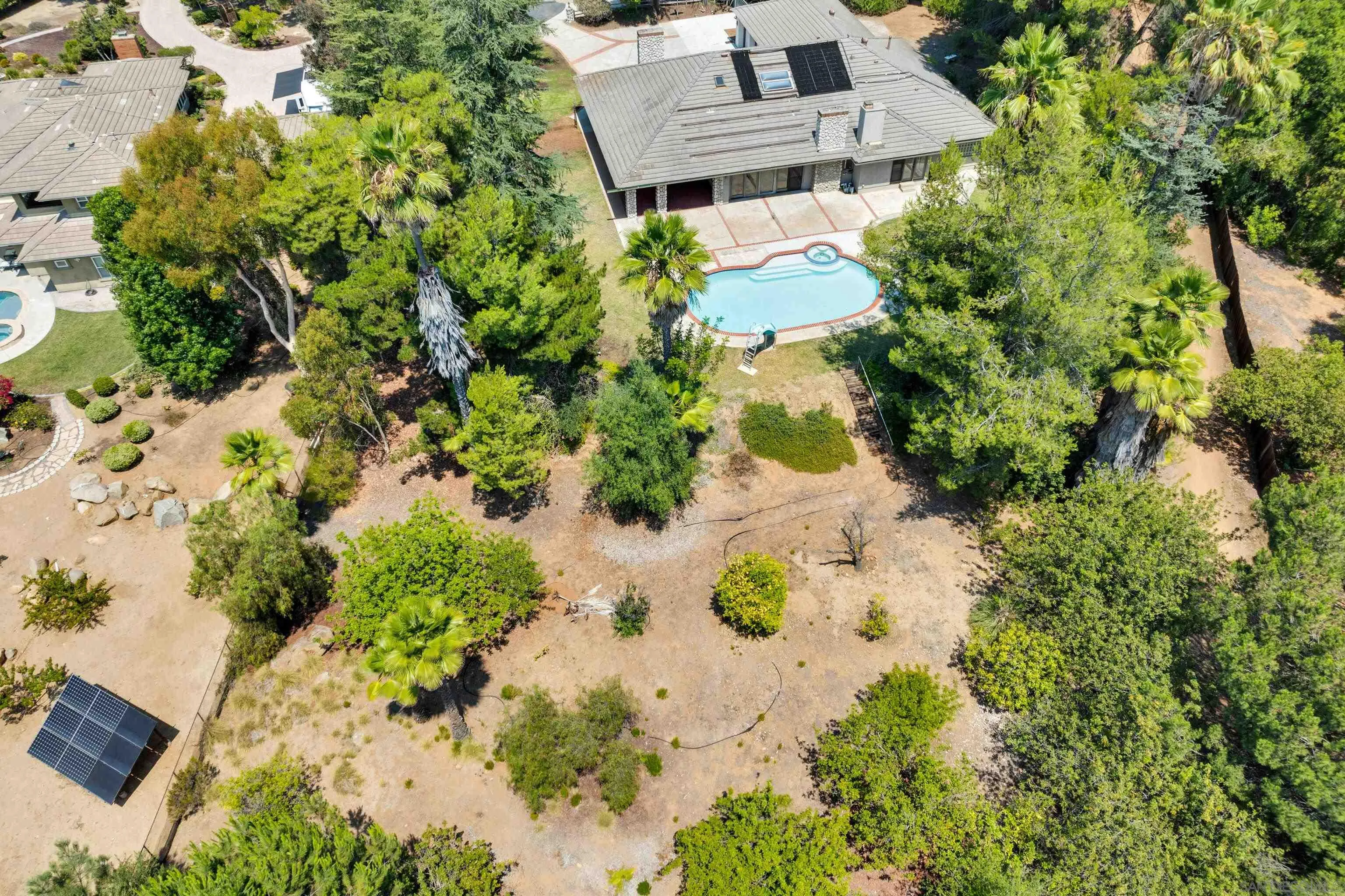 https://cdn.realtyfeed.com/cdn/127/250036268/6556082b76254adbbf52b6399448255d.webp