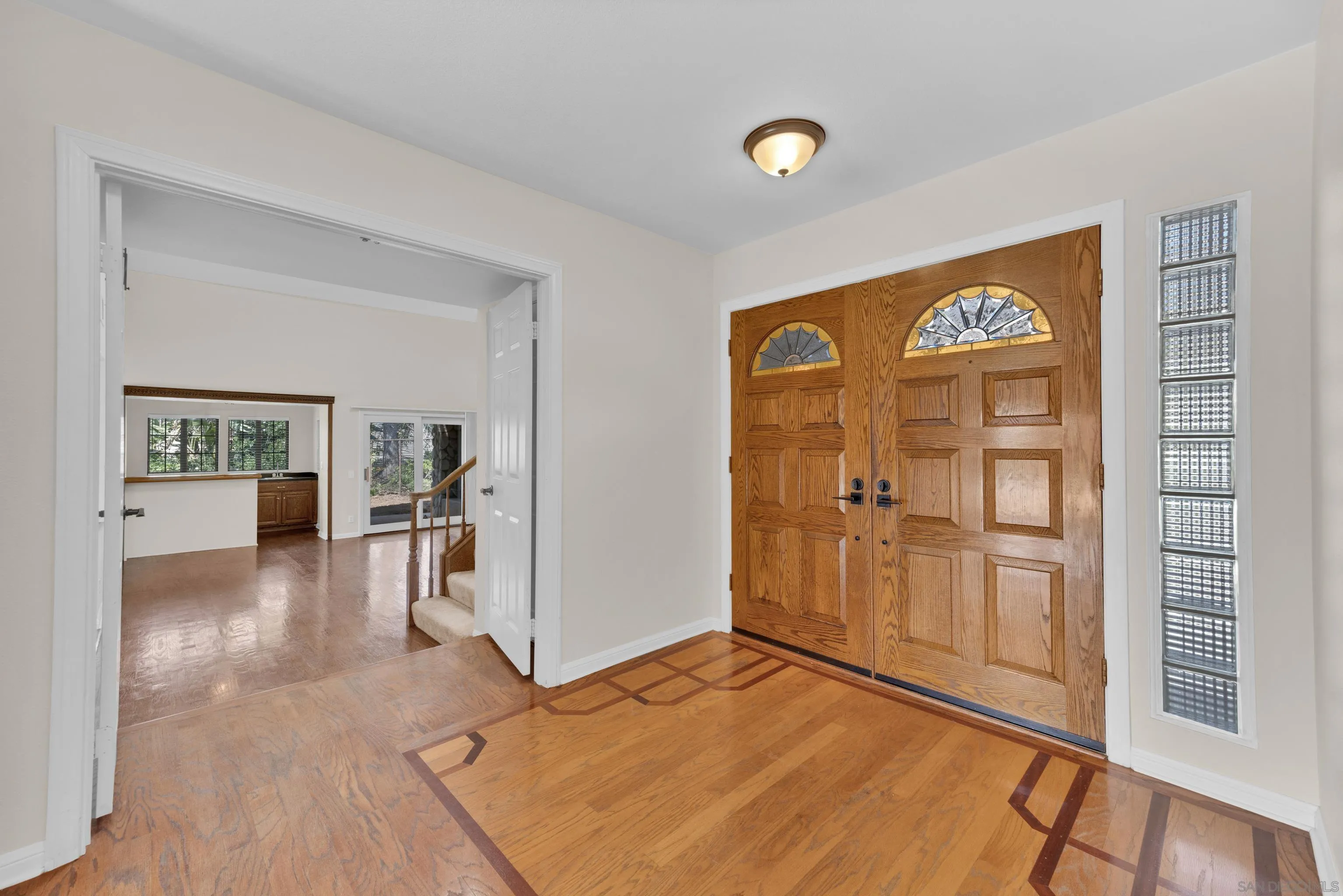 https://cdn.realtyfeed.com/cdn/127/250036268/96404392d427c9bd4898e33475ef8d3e.webp