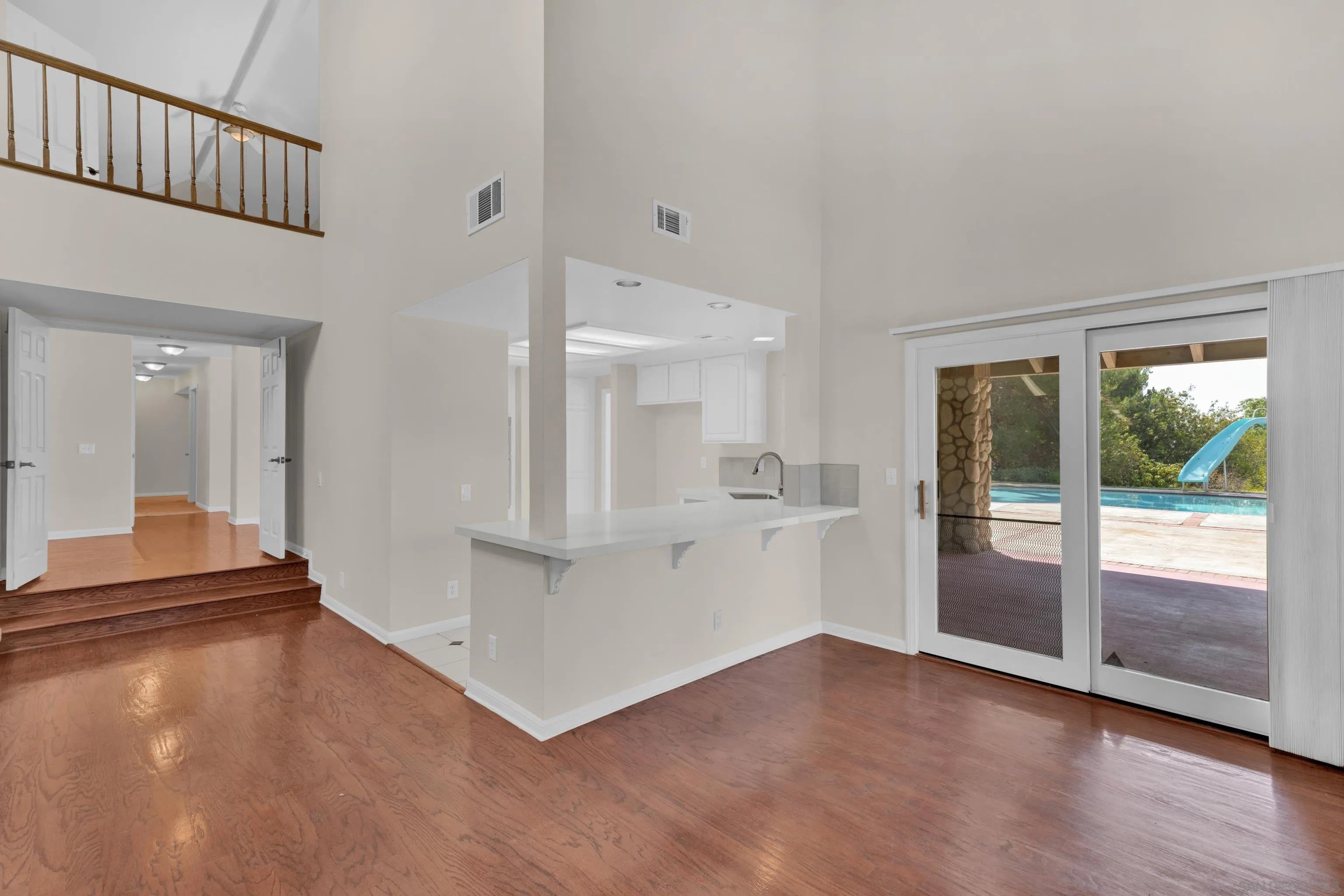 https://cdn.realtyfeed.com/cdn/127/250036268/da6d5f17e5b1293458ae9daed7591e51.webp