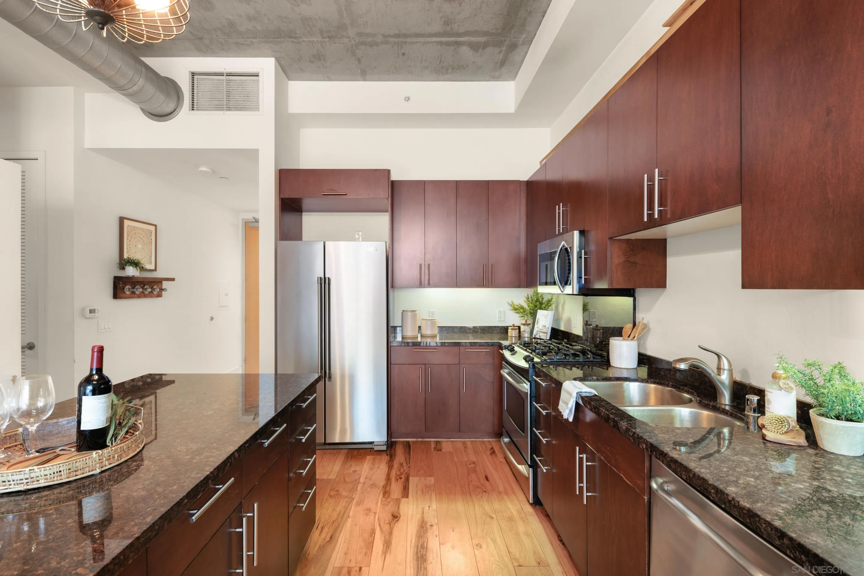 https://cdn.realtyfeed.com/cdn/127/250036269/3205490a81e54446df2ac90799a079f2.webp