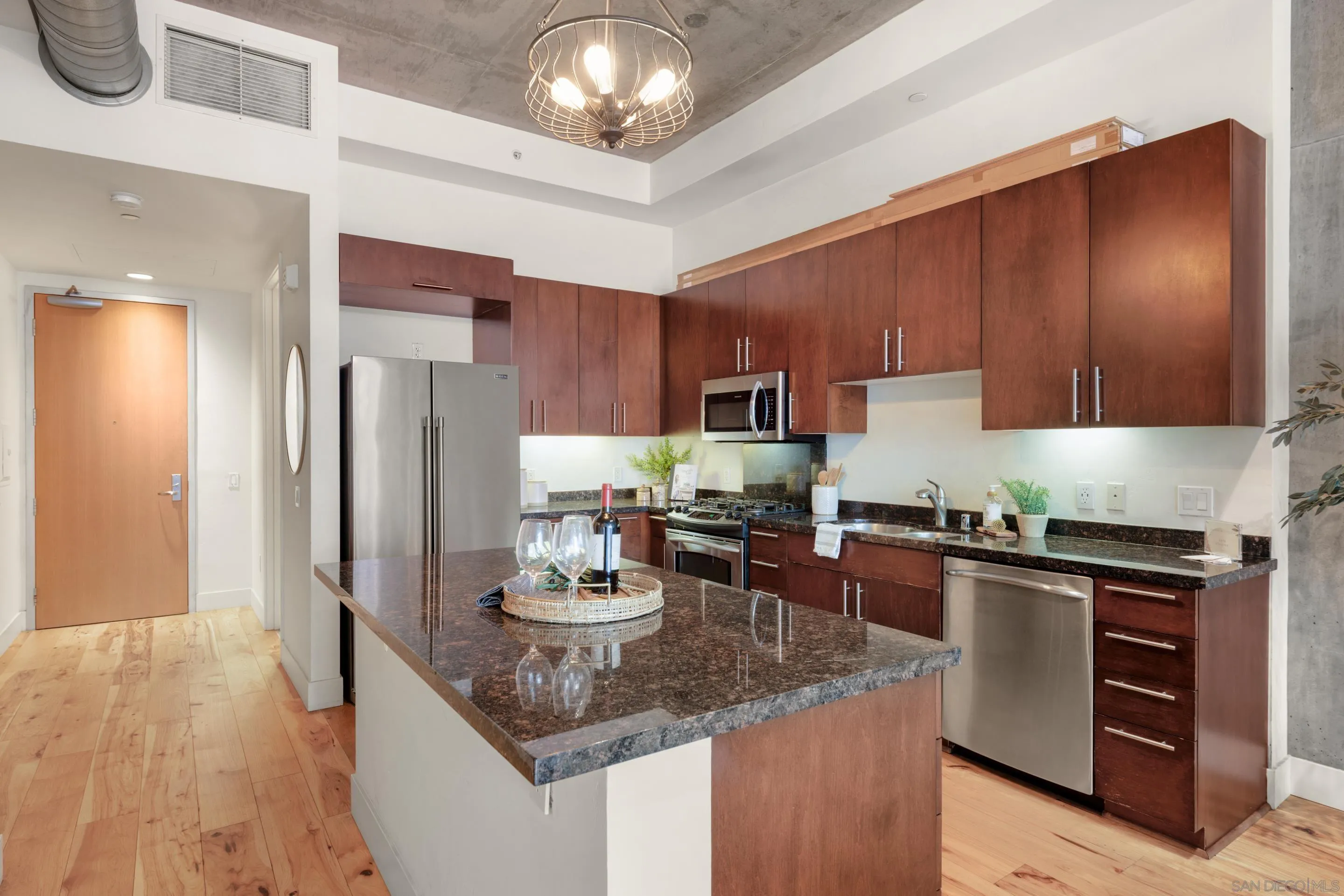 https://cdn.realtyfeed.com/cdn/127/250036269/a10acf1b1d692a3af9dc84bb4c94f33d.webp