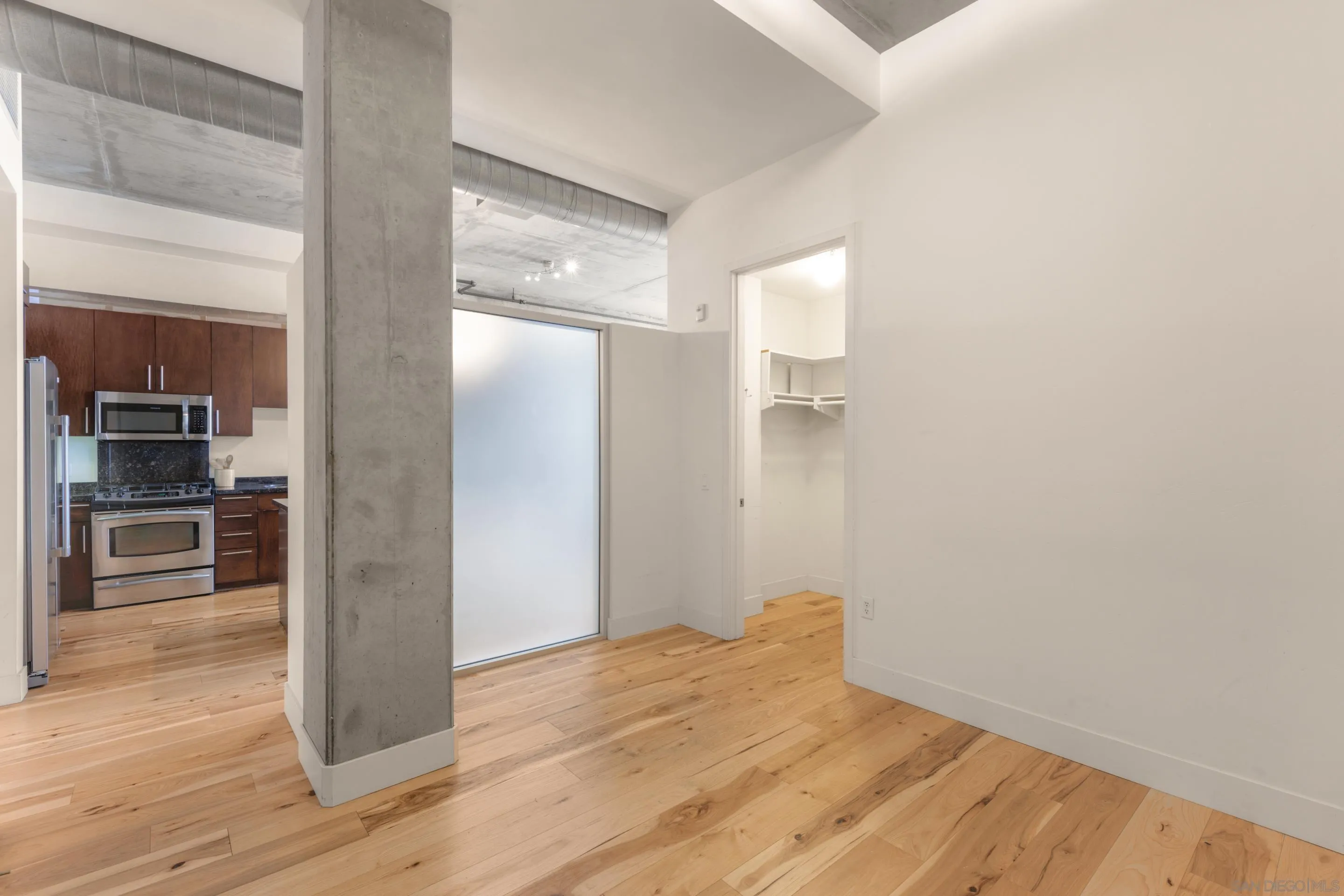 https://cdn.realtyfeed.com/cdn/127/250036269/caee71689fd4acf35dfb43d39057f367.webp
