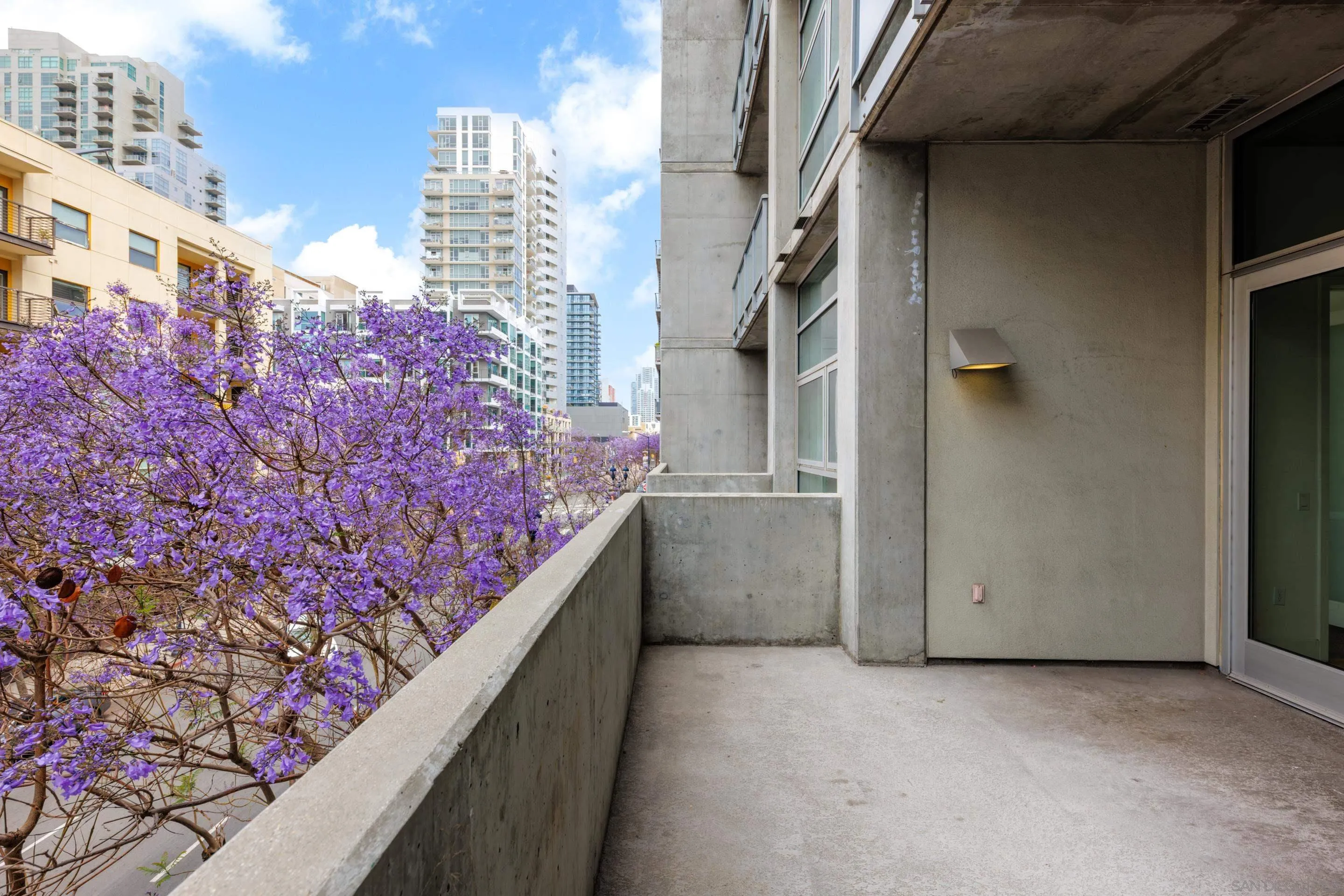 https://cdn.realtyfeed.com/cdn/127/250036269/f9e3b34274f08280298c59053b870956.webp