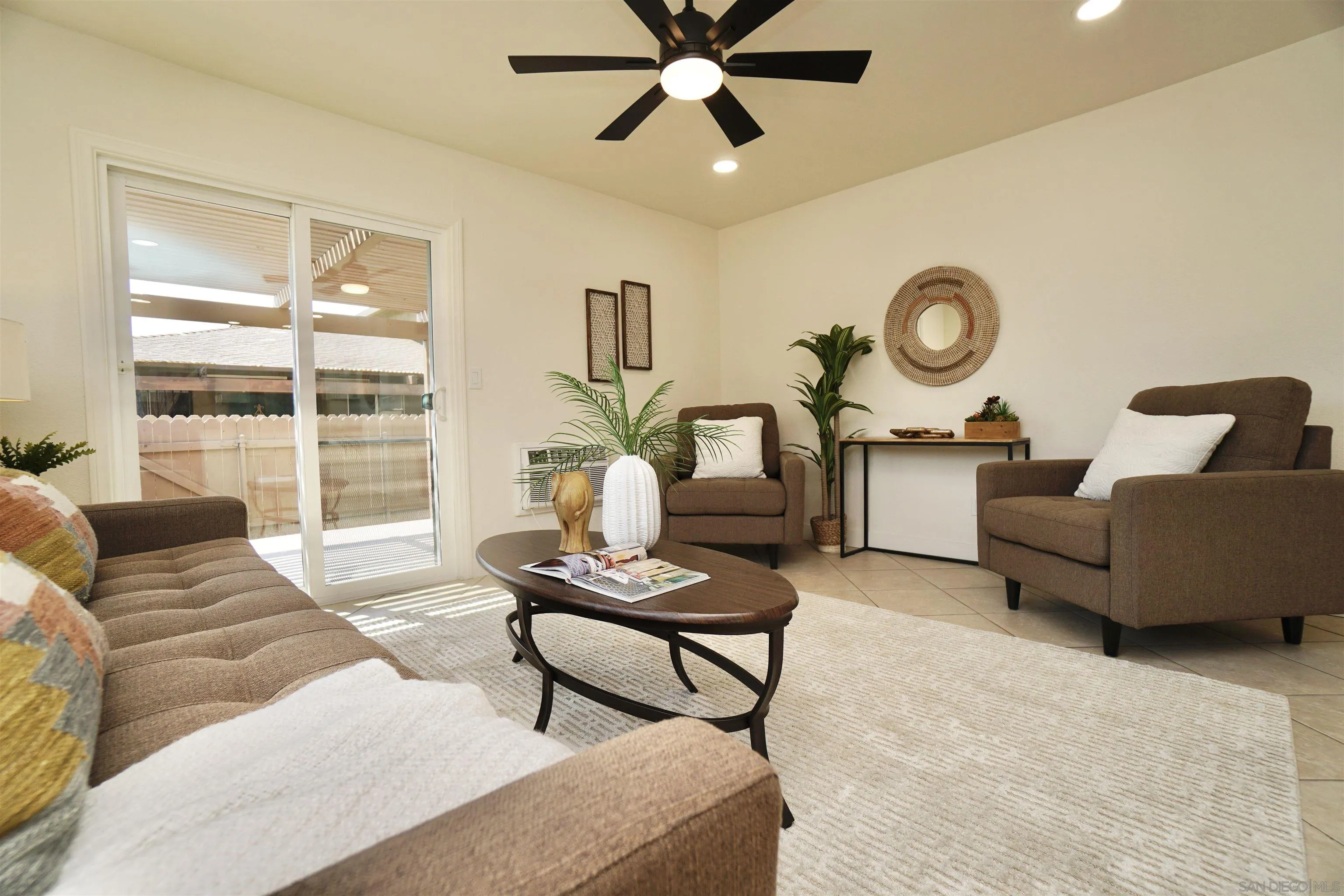 https://cdn.realtyfeed.com/cdn/127/250036273/9bfcbdf8f49f9f519ab745eee3e13112.webp