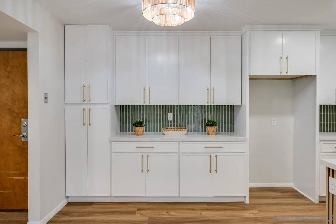https://cdn.realtyfeed.com/cdn/127/250036276/7fb954b23118d4a691f17a078a20ab25.webp