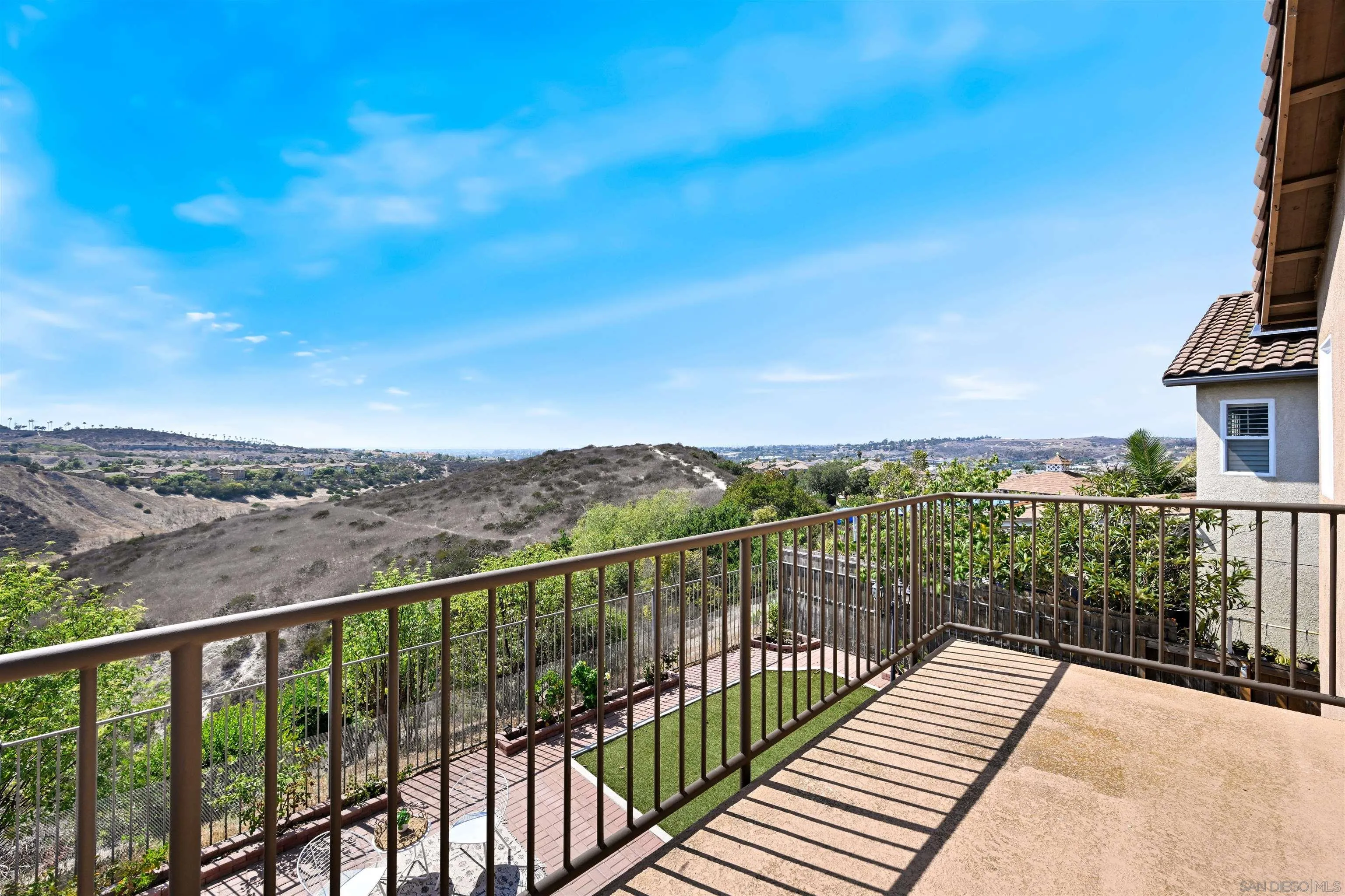 https://cdn.realtyfeed.com/cdn/127/250036283/7758bee309373322f17693ab1fd1c901.webp