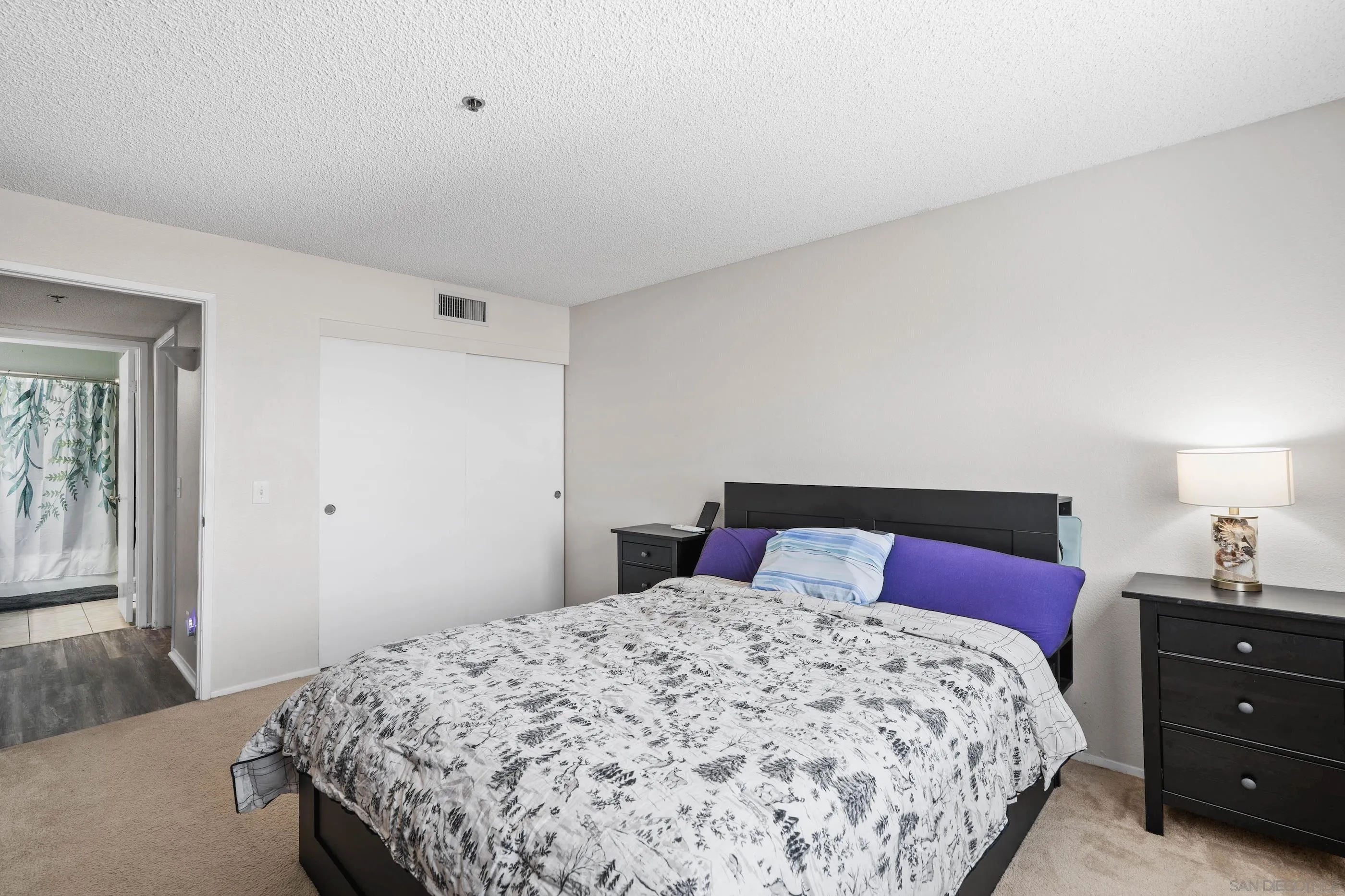 https://cdn.realtyfeed.com/cdn/127/250036285/420d86be9472e09e1095efbcd50a9597.webp