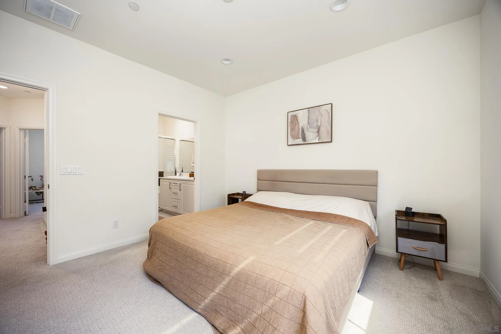 Photo #16: 250036286 Listing: Photo #16
