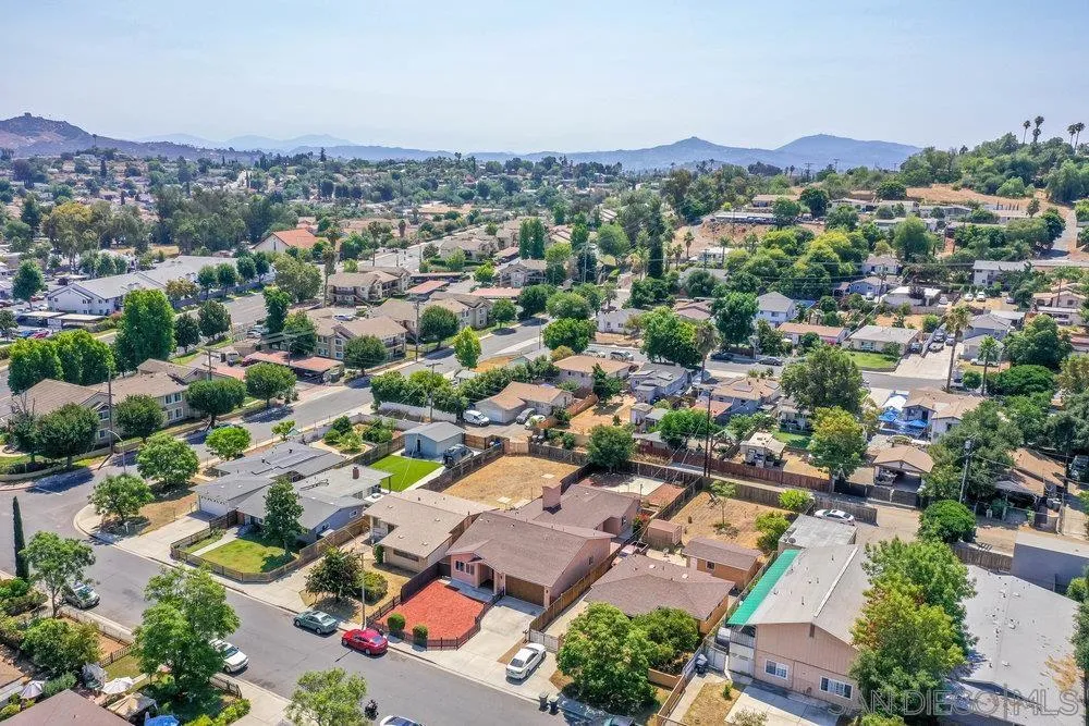 https://cdn.realtyfeed.com/cdn/127/250036289/0303bc03ab1e1fbe70d804473e64d6f5.webp