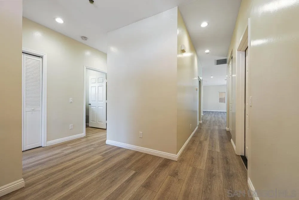 https://cdn.realtyfeed.com/cdn/127/250036289/32bdfee4a8b6b4d96be140a333b180fc.webp