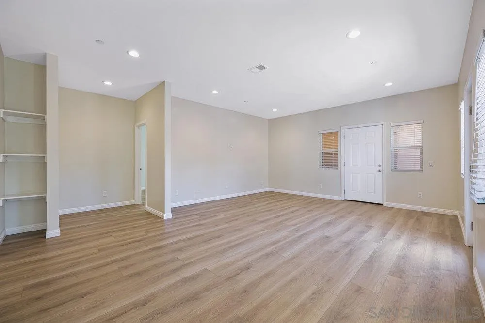 https://cdn.realtyfeed.com/cdn/127/250036289/45ce50ccc09d8344170fefe5d6556e7a.webp