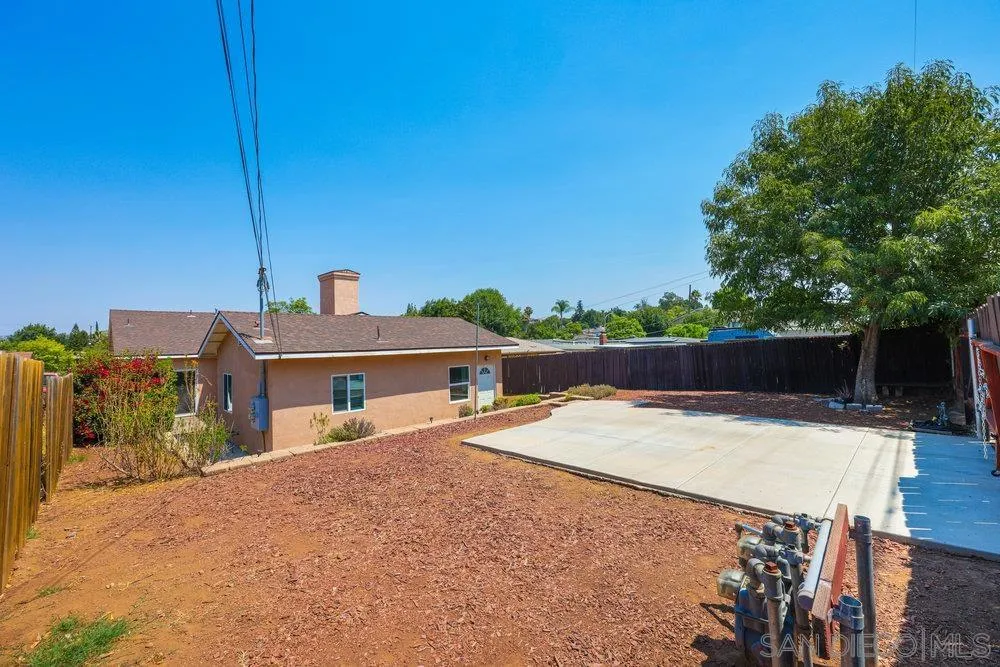 https://cdn.realtyfeed.com/cdn/127/250036289/83004de88fd4bb7225a0e59454ada9c8.webp