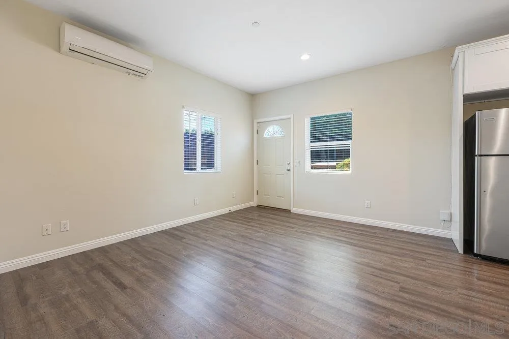 https://cdn.realtyfeed.com/cdn/127/250036289/bf87fb6158994b1a9e6b77eebb3a9f8a.webp