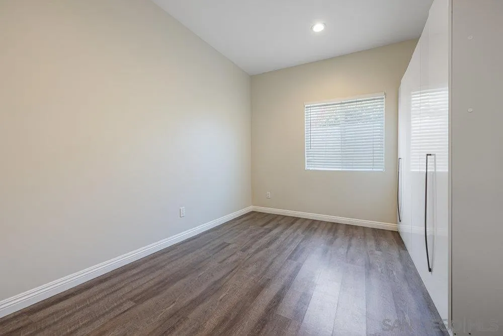 https://cdn.realtyfeed.com/cdn/127/250036289/c7f6e948a2e88874495d5b6d93a24fa1.webp