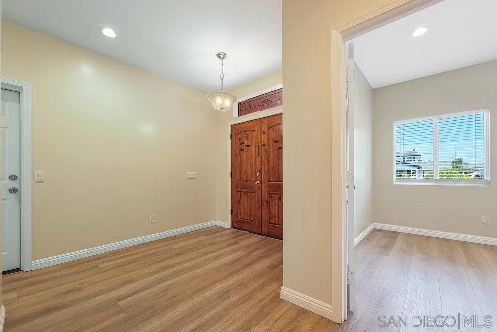 https://cdn.realtyfeed.com/cdn/127/250036289/c9422e2ff08d350687ba68bf18436356.webp