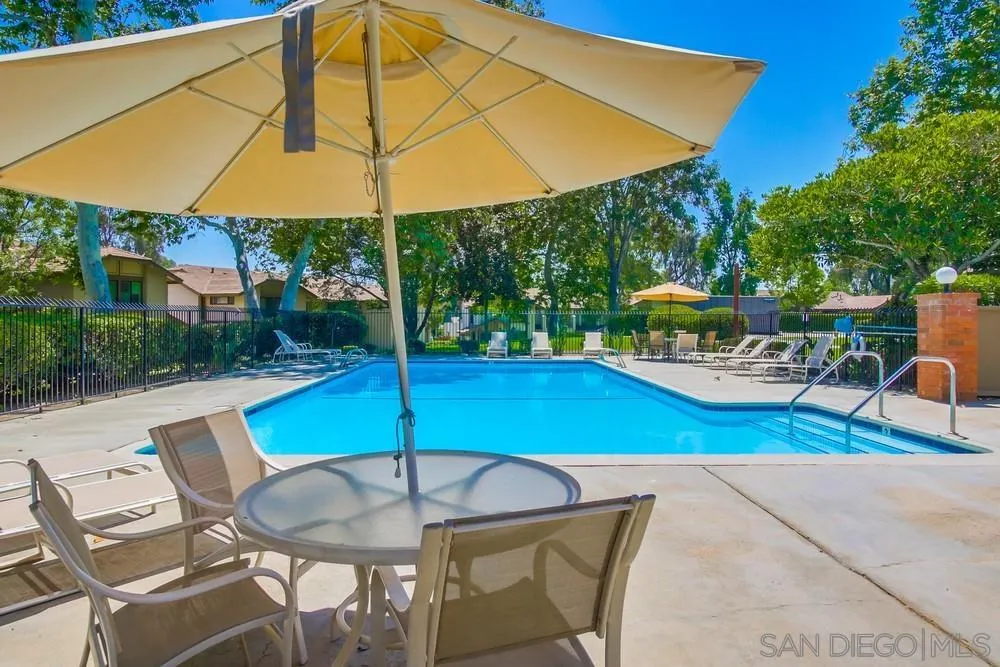 Photo #2: 250036291 Listing 