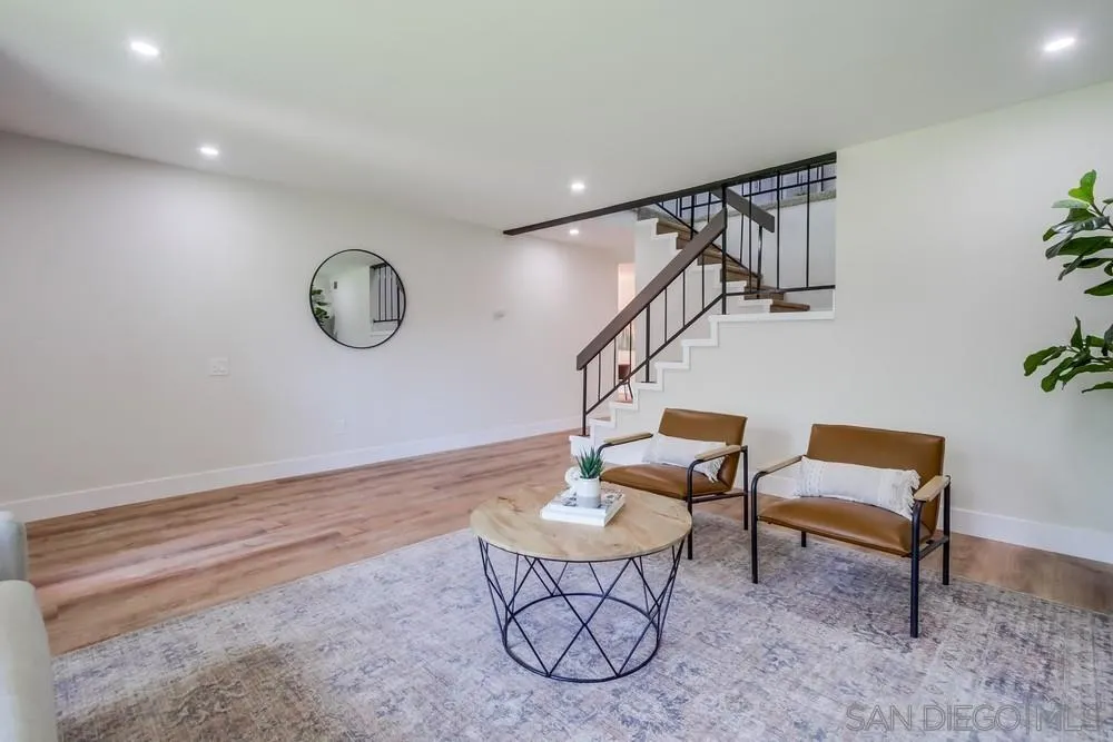 https://cdn.realtyfeed.com/cdn/127/250036291/aa6f23cfeb75555939295c075876fd48.webp