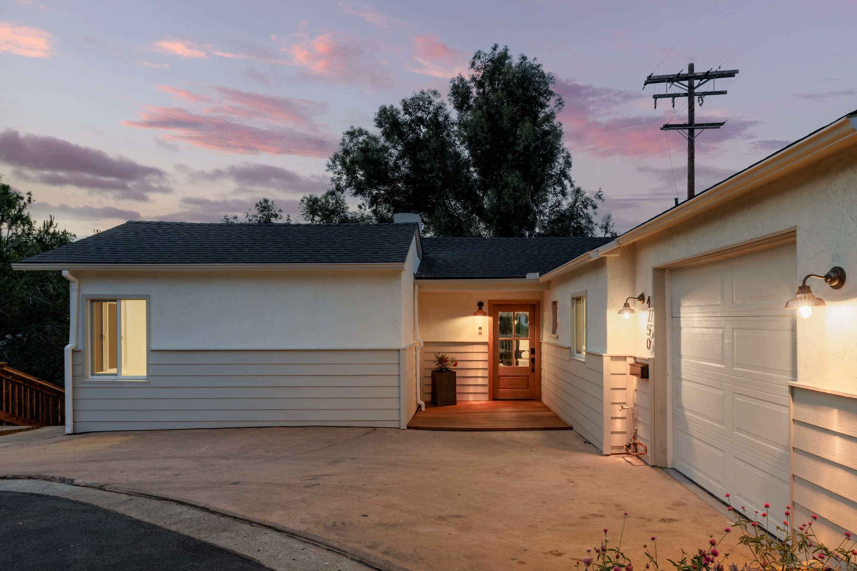 https://cdn.realtyfeed.com/cdn/127/250036294/56948e8139e0c8ca96ba61c13dbc656b.webp