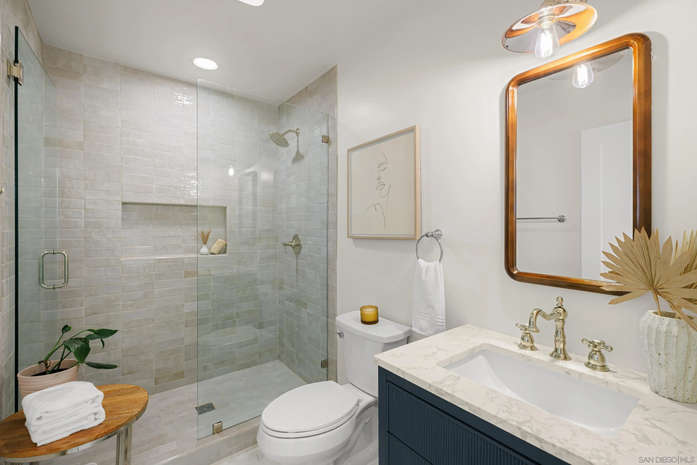 https://cdn.realtyfeed.com/cdn/127/250036294/b1f0dc20dc8e59bcafbafa0b312a336a.webp