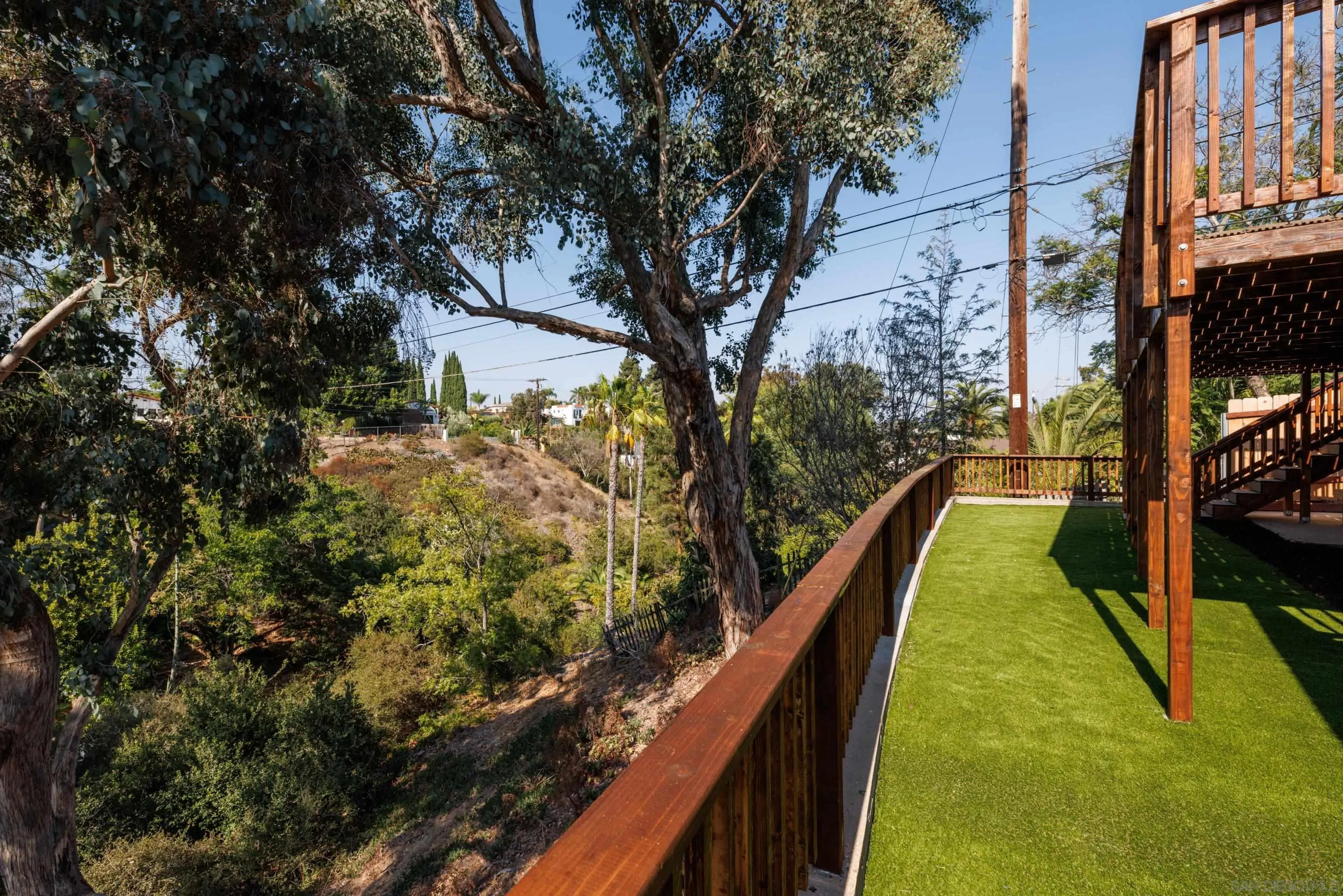https://cdn.realtyfeed.com/cdn/127/250036294/ea306285b79495ed7b55d96e34ff0871.webp