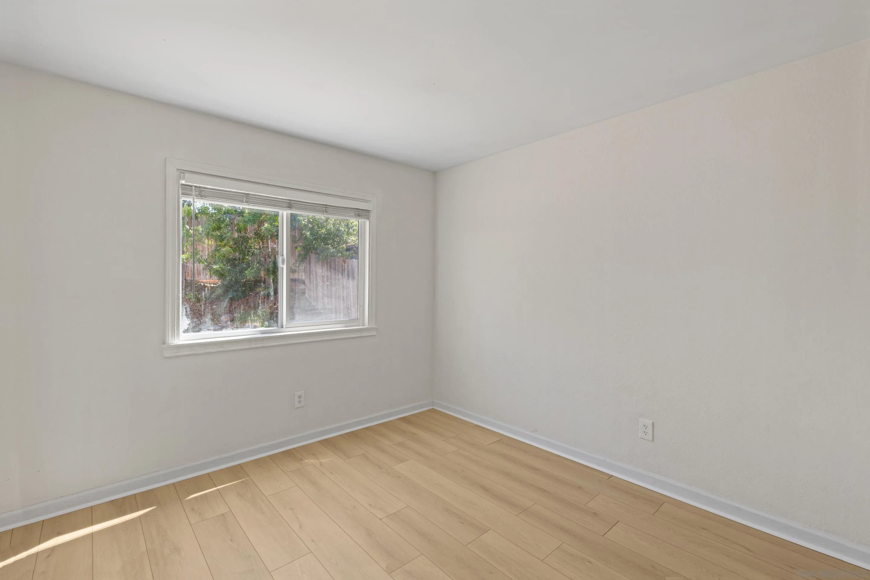 https://cdn.realtyfeed.com/cdn/127/250036295/c36828ae64c68795b7f6e1cbce238400.webp