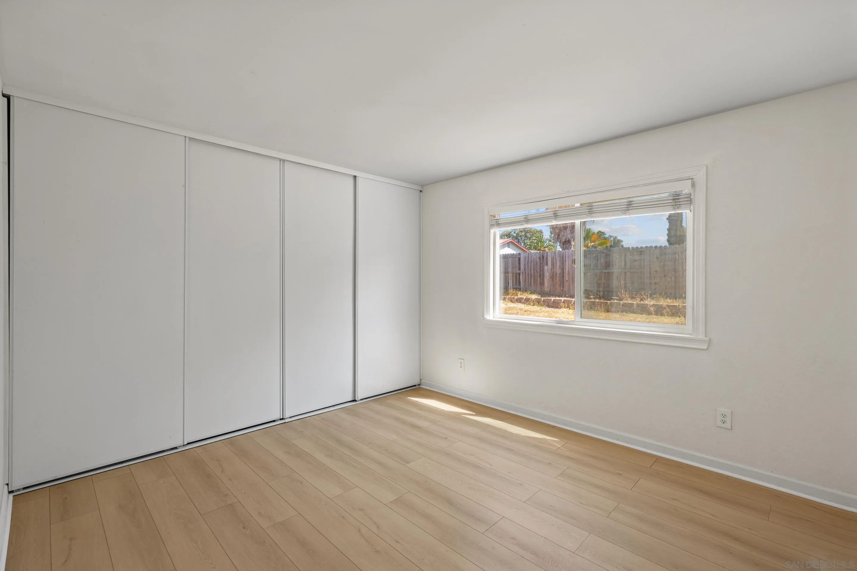 https://cdn.realtyfeed.com/cdn/127/250036295/fa94709ee6a00aa2f03b5a4c3b7aef8f.webp