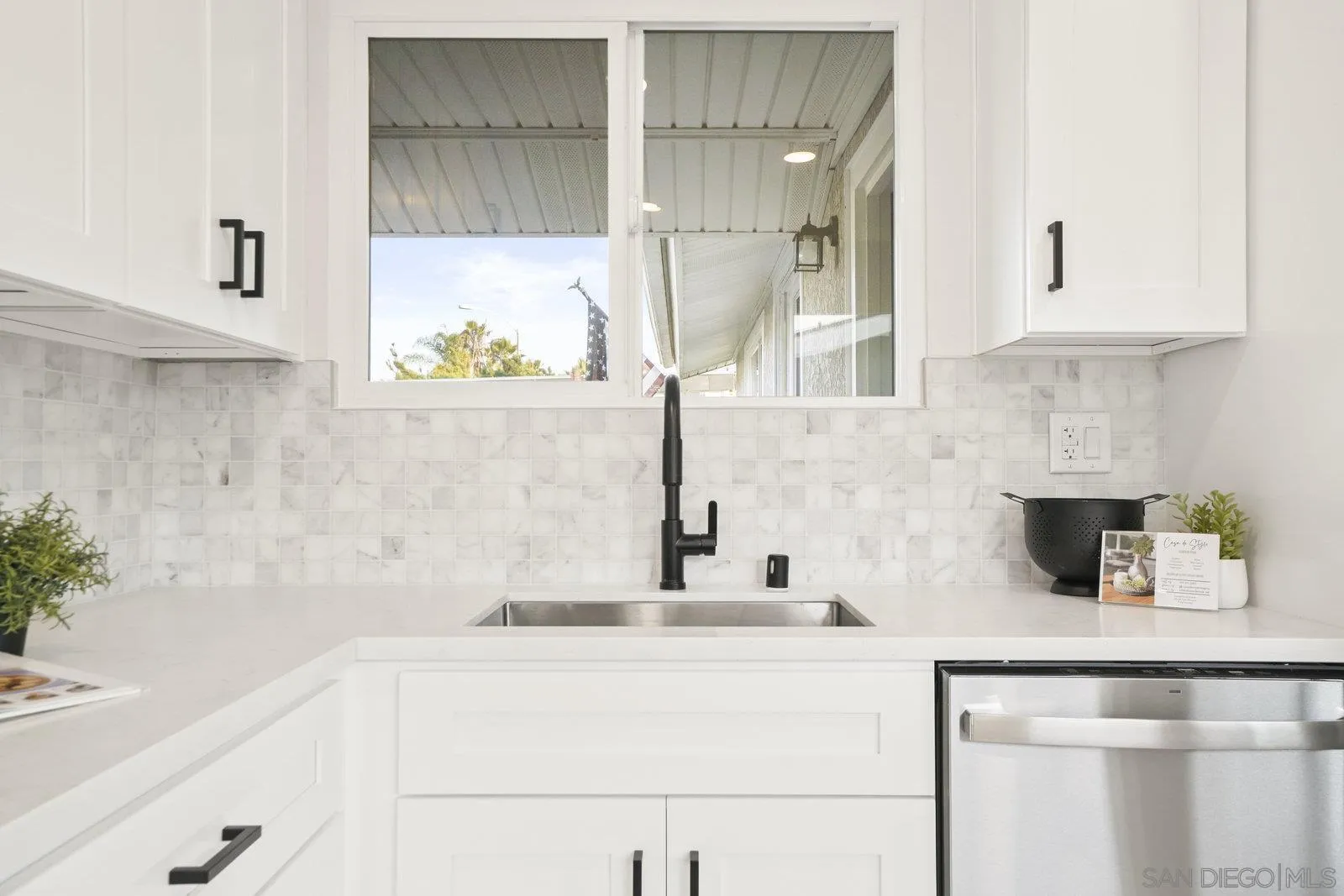 https://cdn.realtyfeed.com/cdn/127/250036296/76bbdeb0b13c5638833f0923827ca9dd.webp