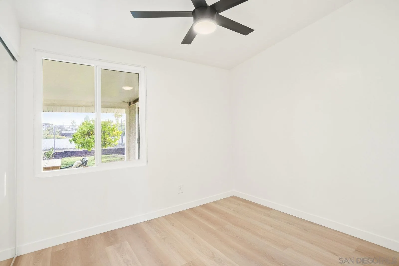 https://cdn.realtyfeed.com/cdn/127/250036296/809dfb9d28f8737fca72e9919bf9c65c.webp