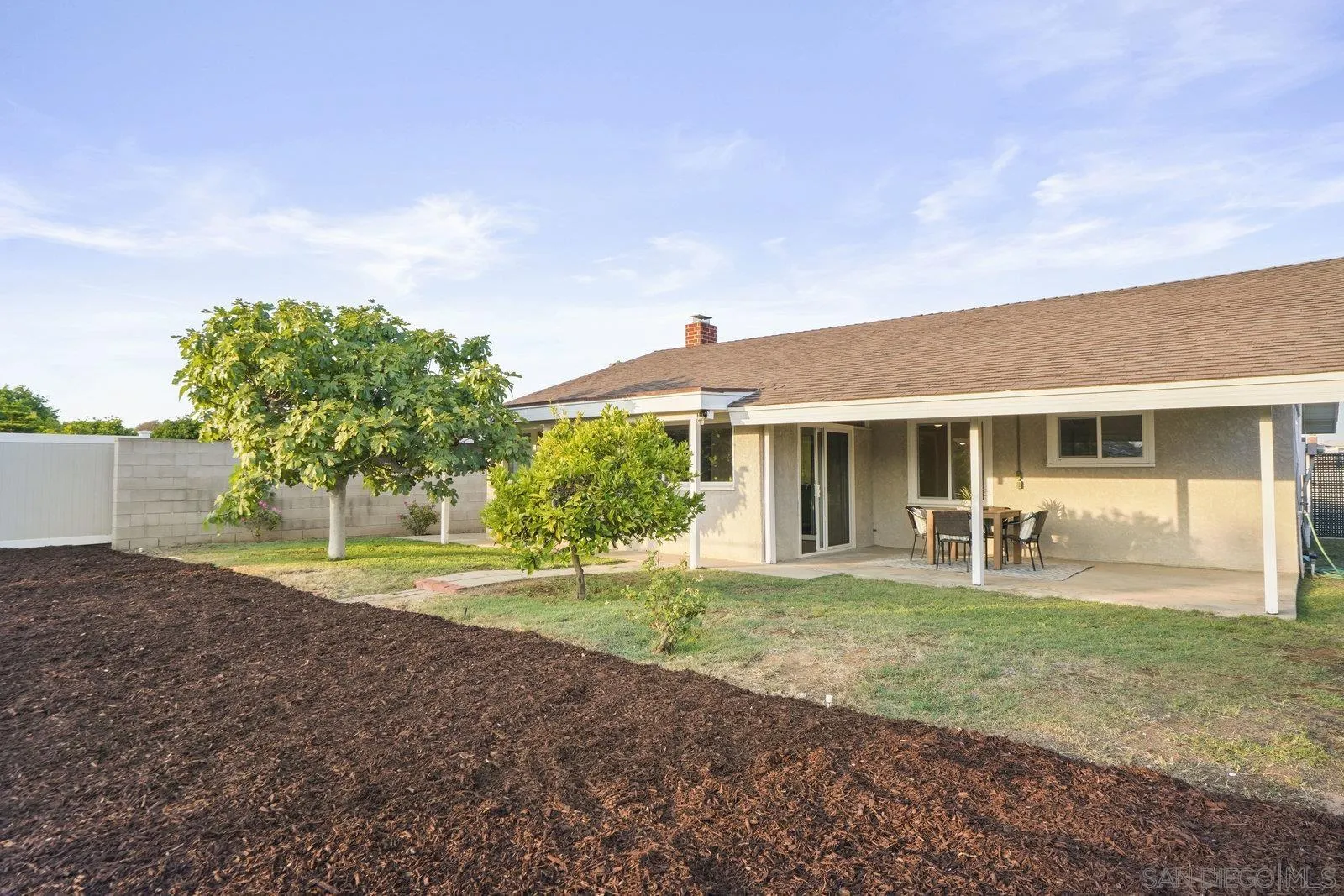 https://cdn.realtyfeed.com/cdn/127/250036296/880664cd95a312271422ca3ecadf94df.webp