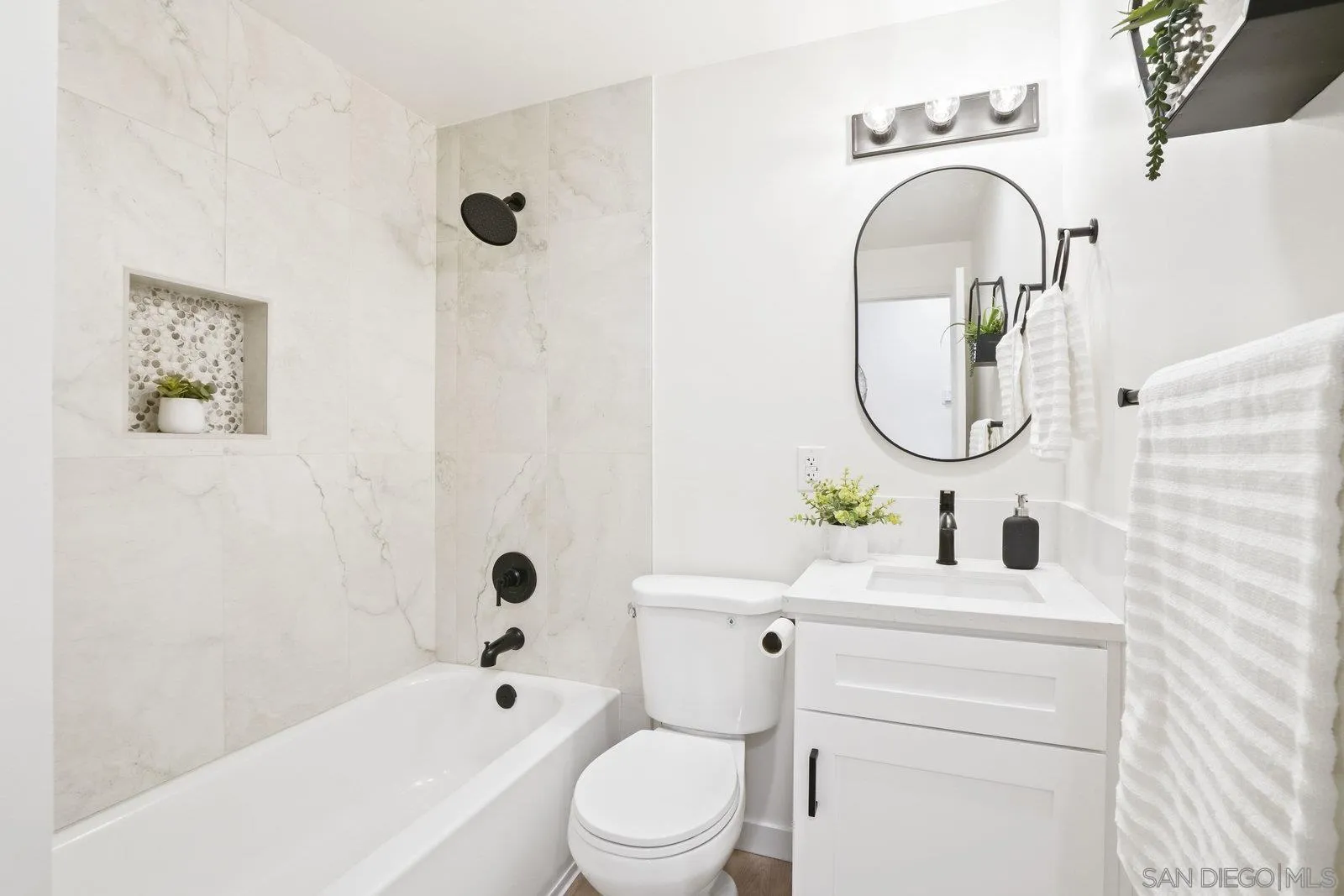 https://cdn.realtyfeed.com/cdn/127/250036296/89b746bcdb331b446188bcad6ead0e68.webp