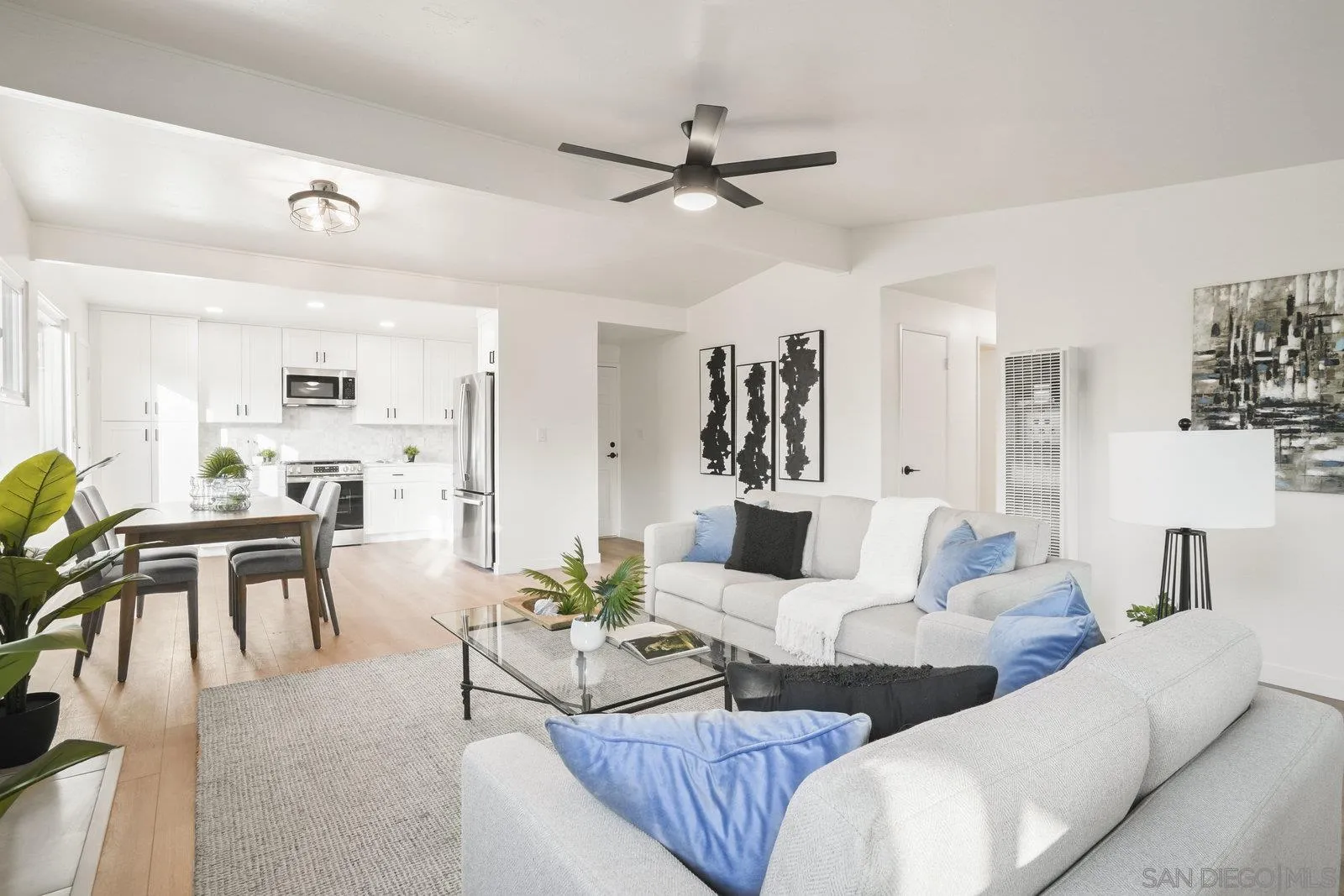 https://cdn.realtyfeed.com/cdn/127/250036296/d66a8b03a9acfc22cfb6fbcacb4f5deb.webp