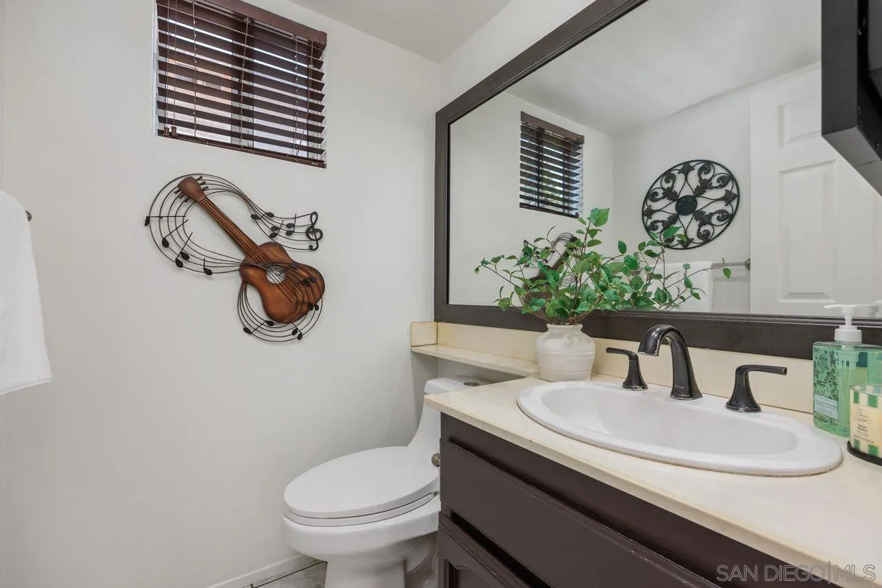https://cdn.realtyfeed.com/cdn/127/250036298/04670bb9b38e55aff5f2a532a71d045b.webp
