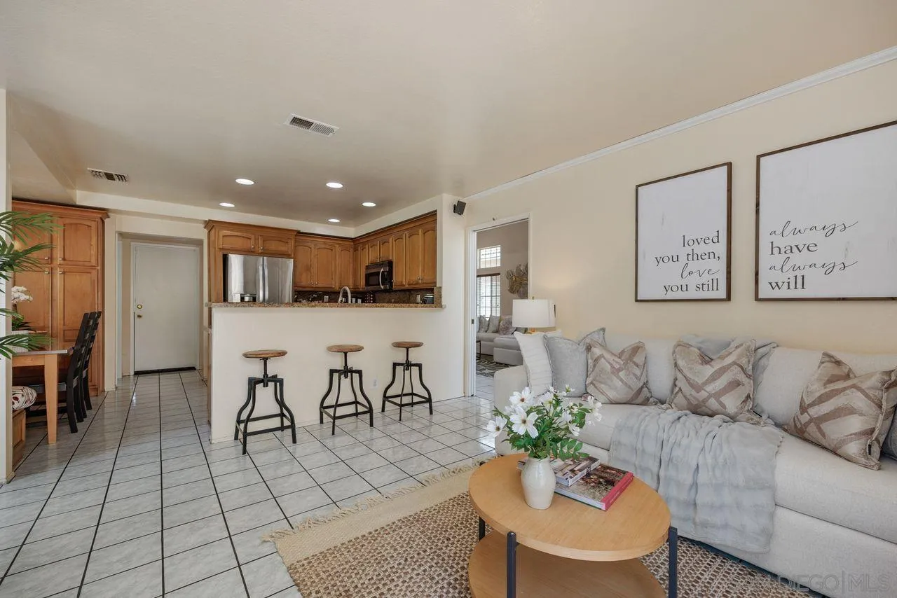 https://cdn.realtyfeed.com/cdn/127/250036298/fd8cc12d17845c8c114fbfe6e2c1ed51.webp
