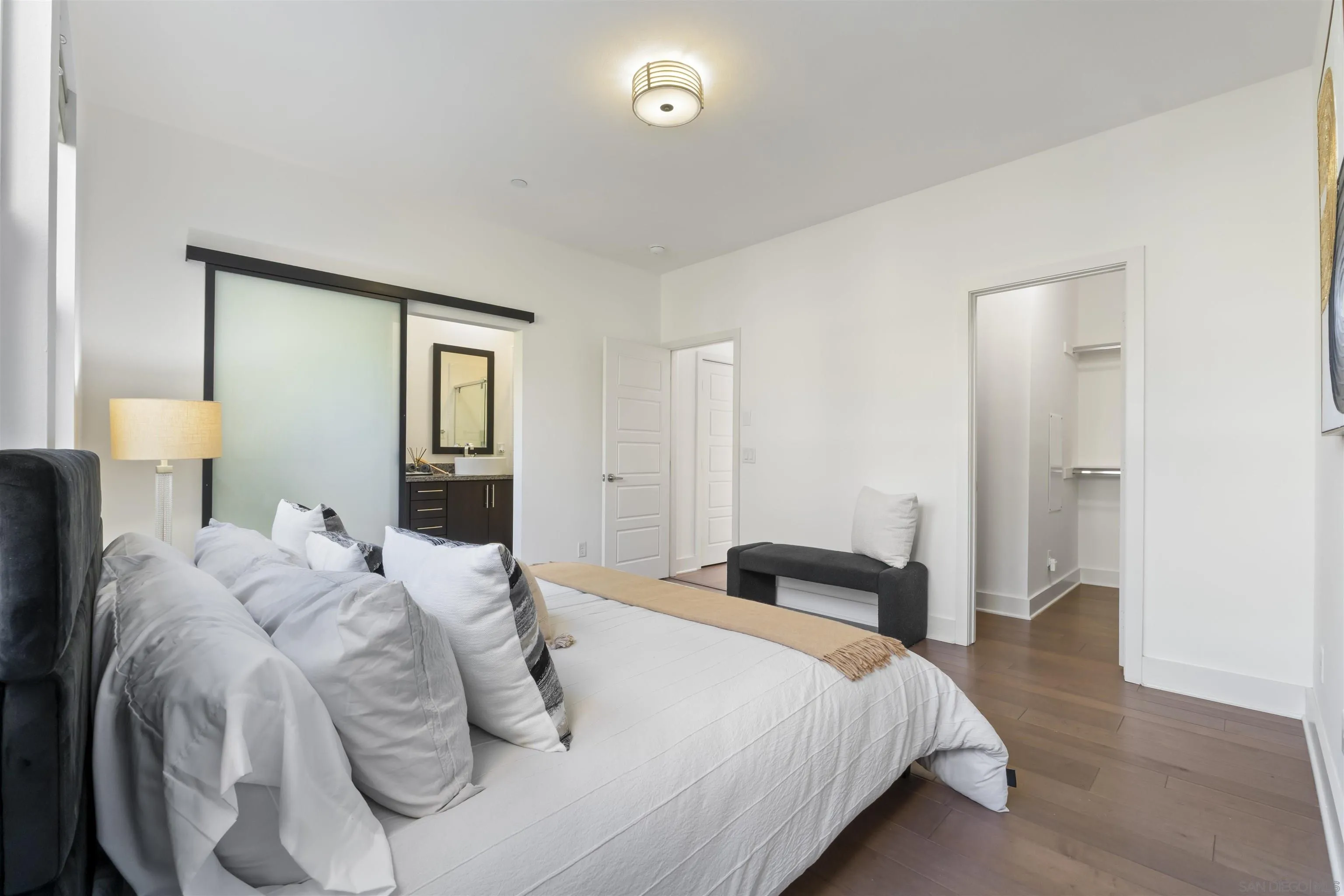 https://cdn.realtyfeed.com/cdn/127/250036302/654223b7e321179e4456b7d051ff3402.webp