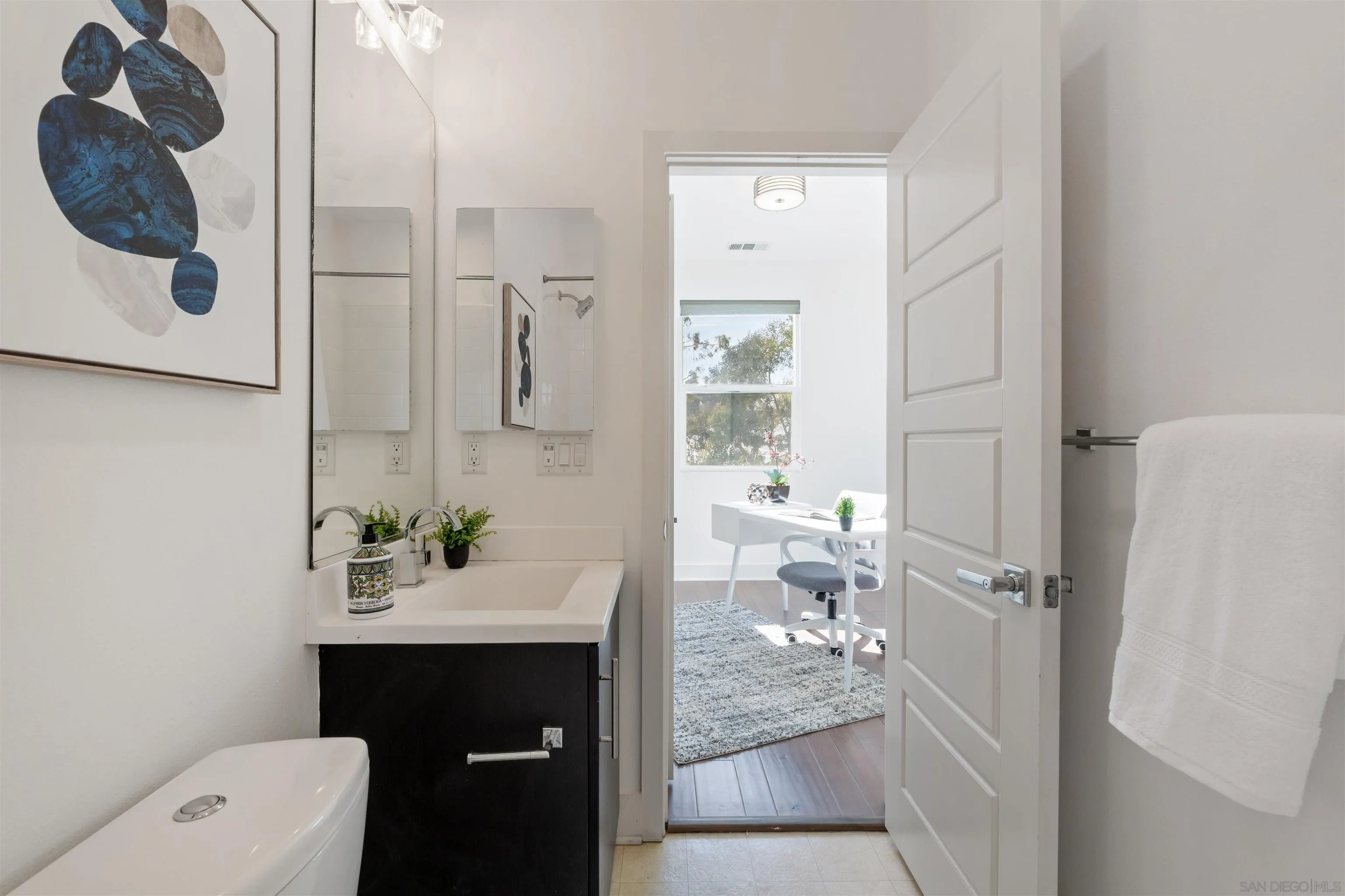 Photo #25: 250036302 Listing: Photo #25