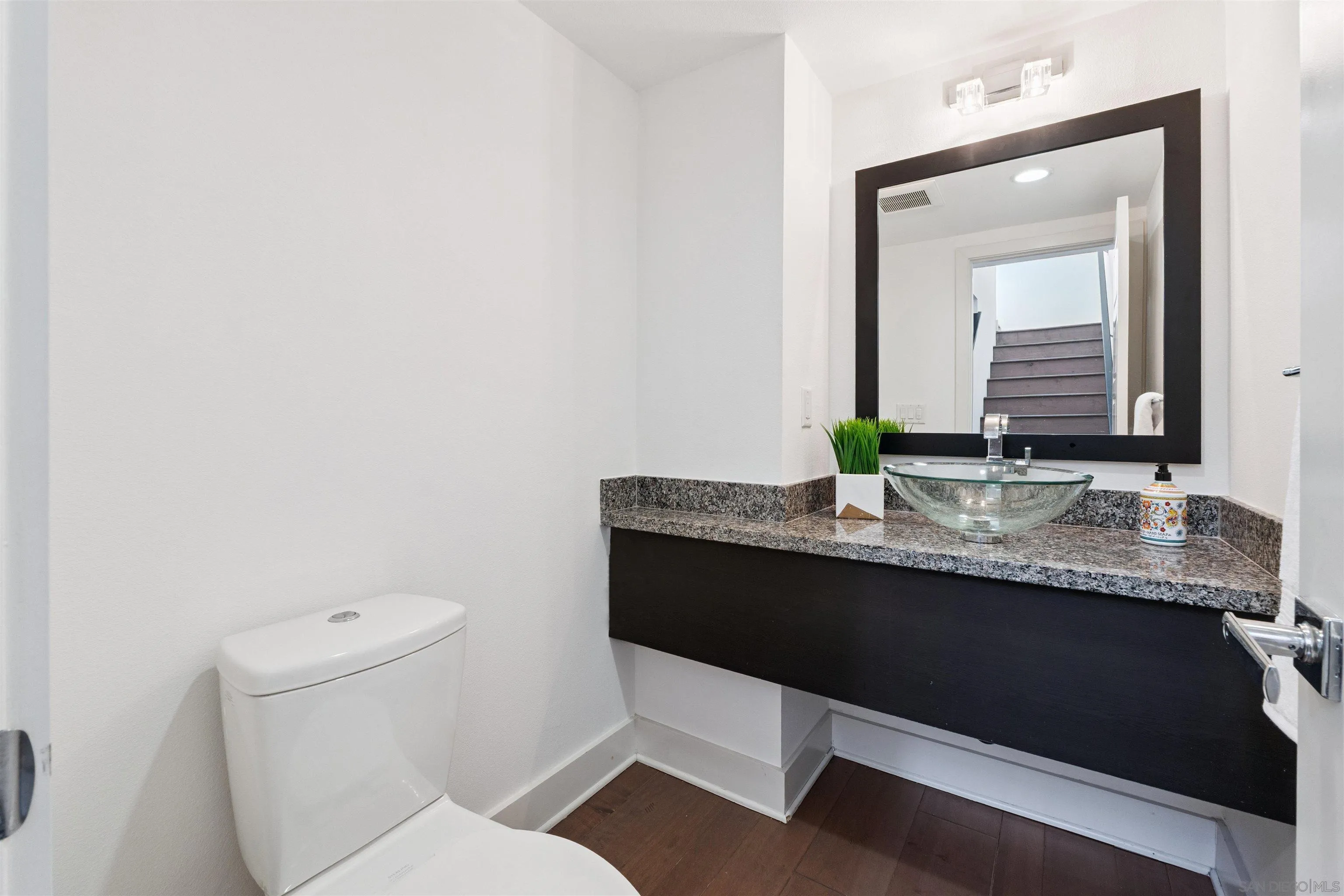 Photo #14: 250036302 Listing: Photo #14
