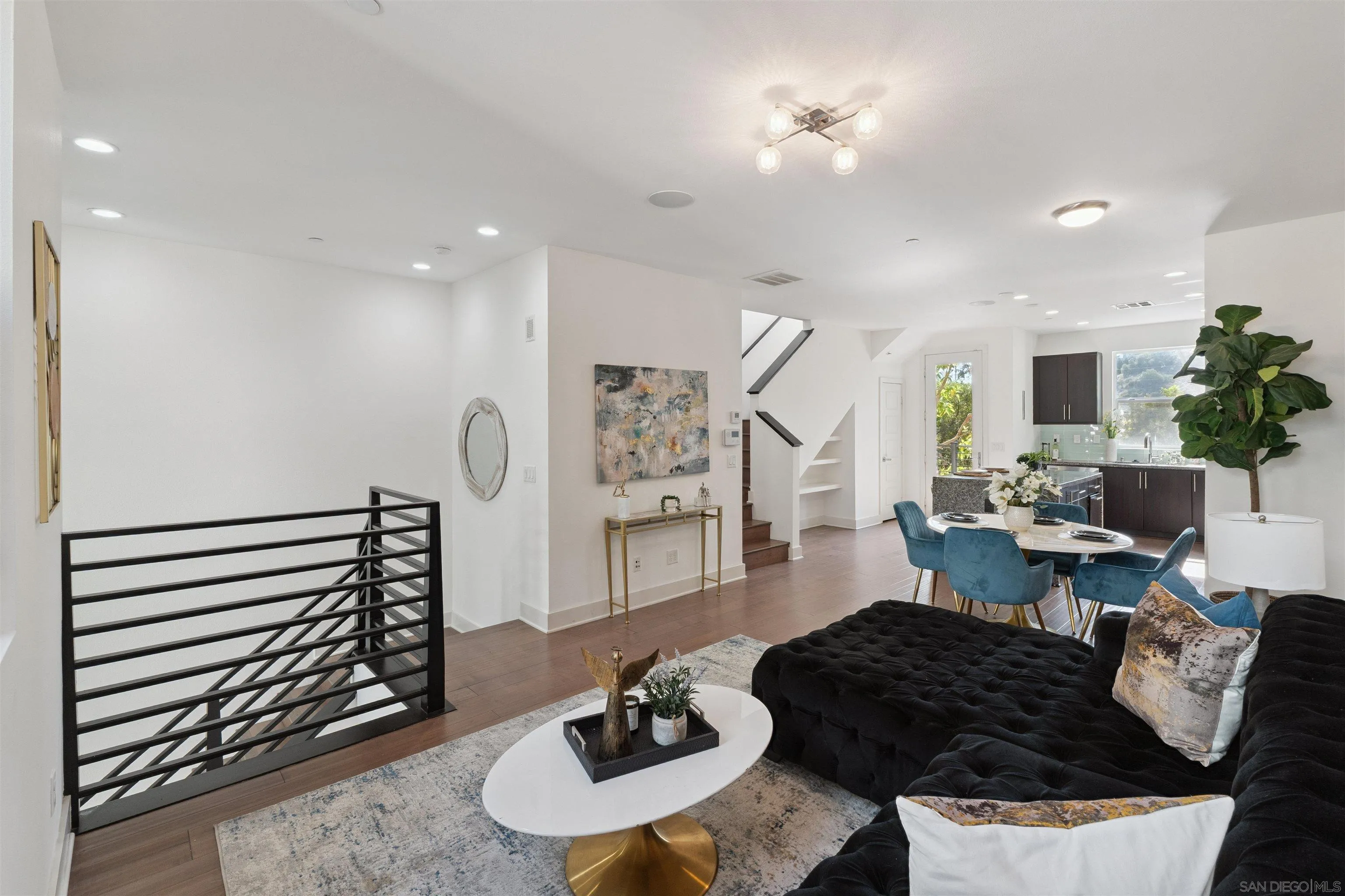 Photo #5: 250036302 Listing 