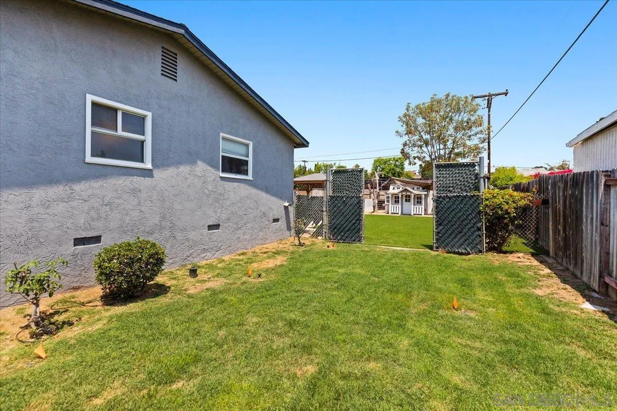 https://cdn.realtyfeed.com/cdn/127/250036305/ef69d0e4e89f97f96108719b43c09d08.webp