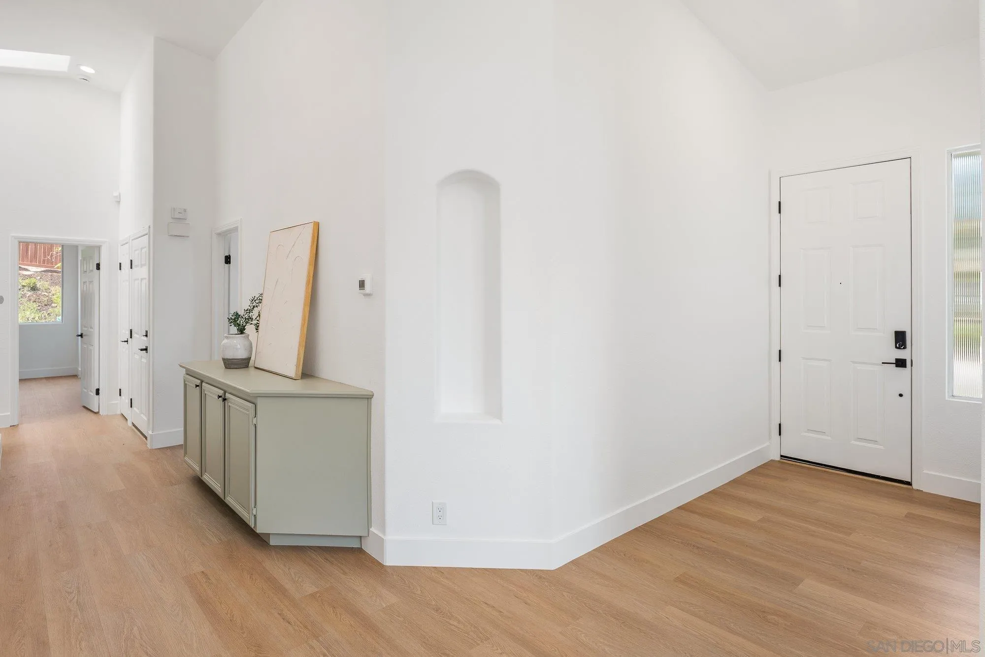 https://cdn.realtyfeed.com/cdn/127/250036306/0ba3acbaac2b0063fc639111c4537aec.webp