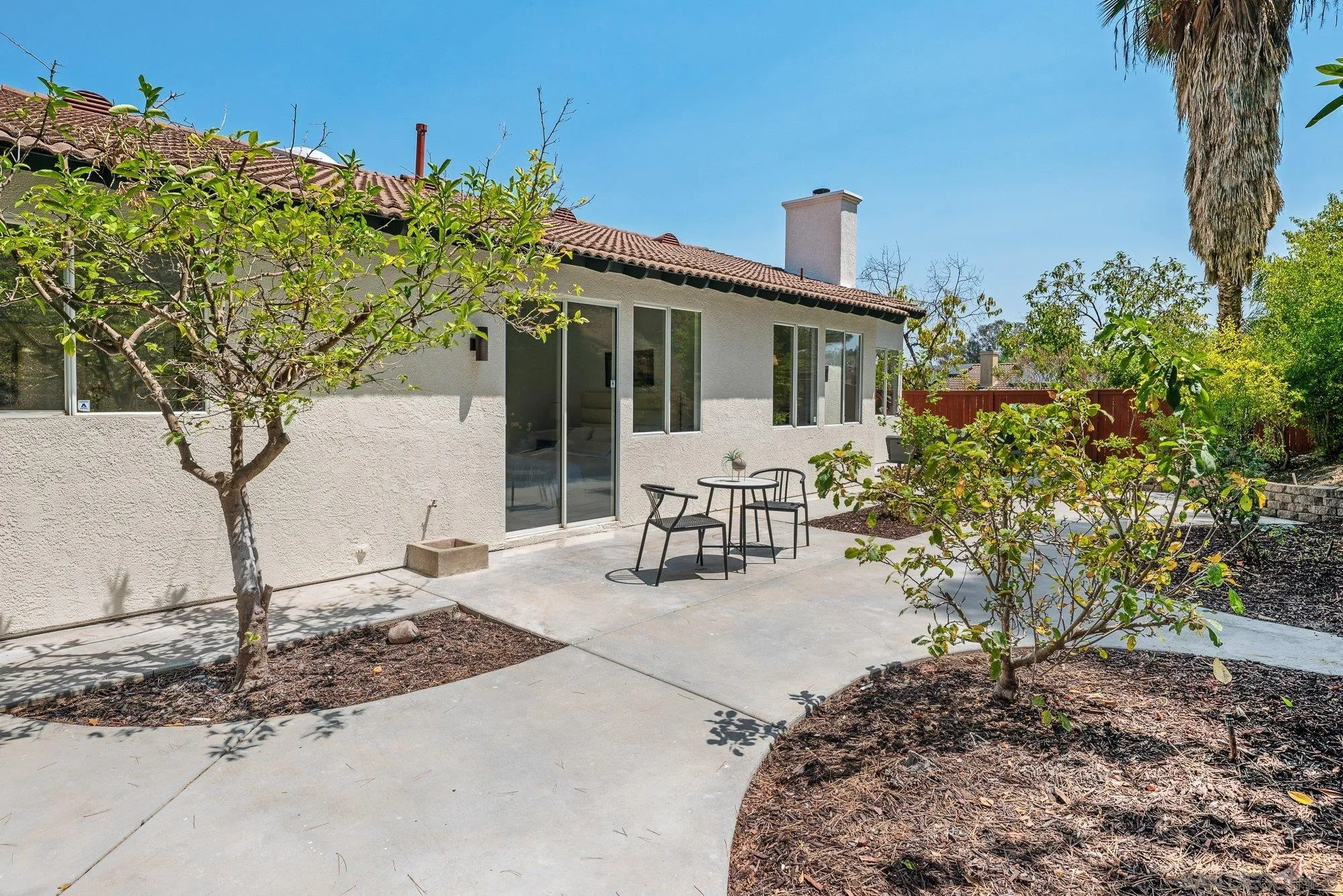 https://cdn.realtyfeed.com/cdn/127/250036306/204f453674e3b205d34f60872745fd5b.webp