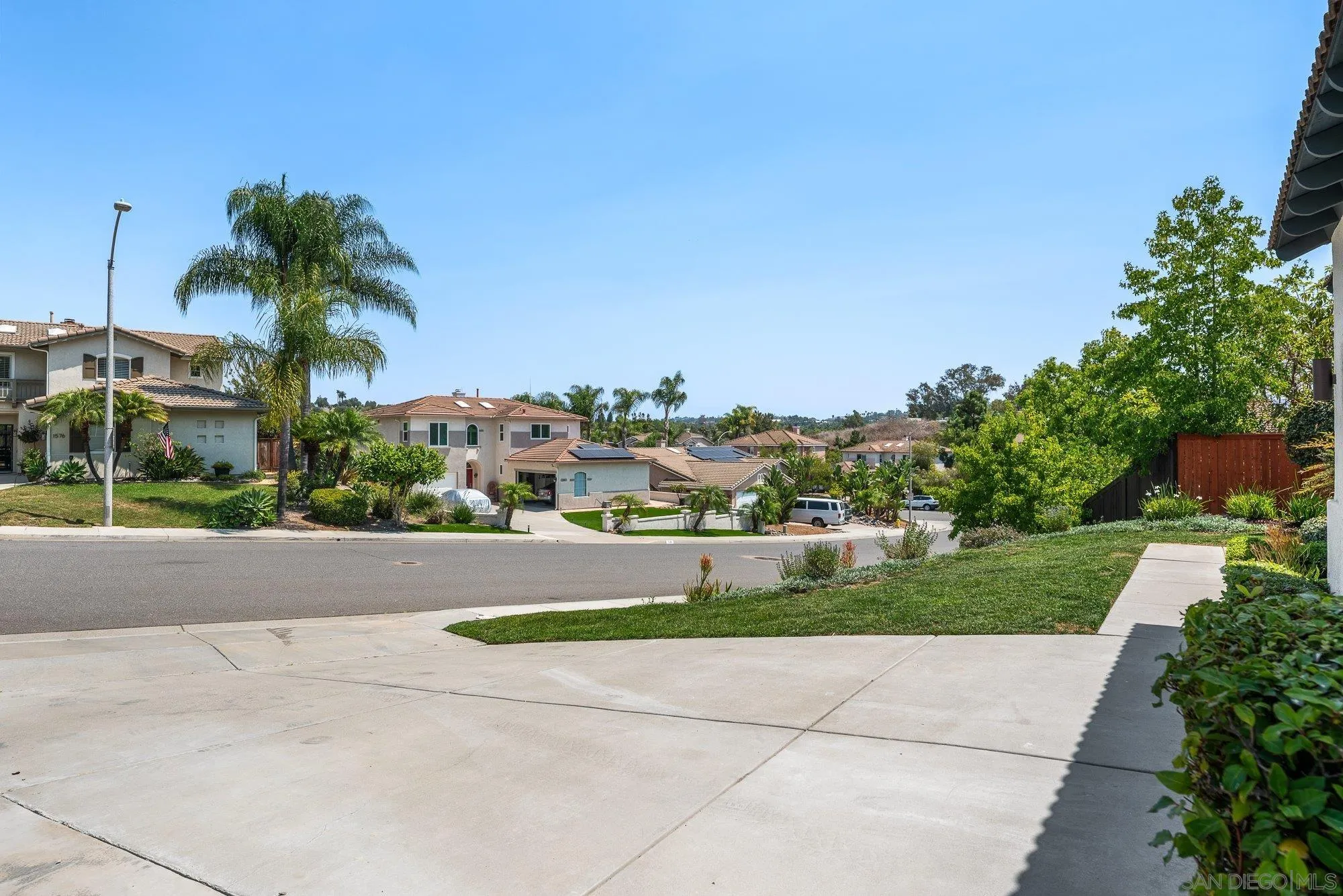 https://cdn.realtyfeed.com/cdn/127/250036306/6cec5d53ebe29773b4ea9cde01022bde.webp