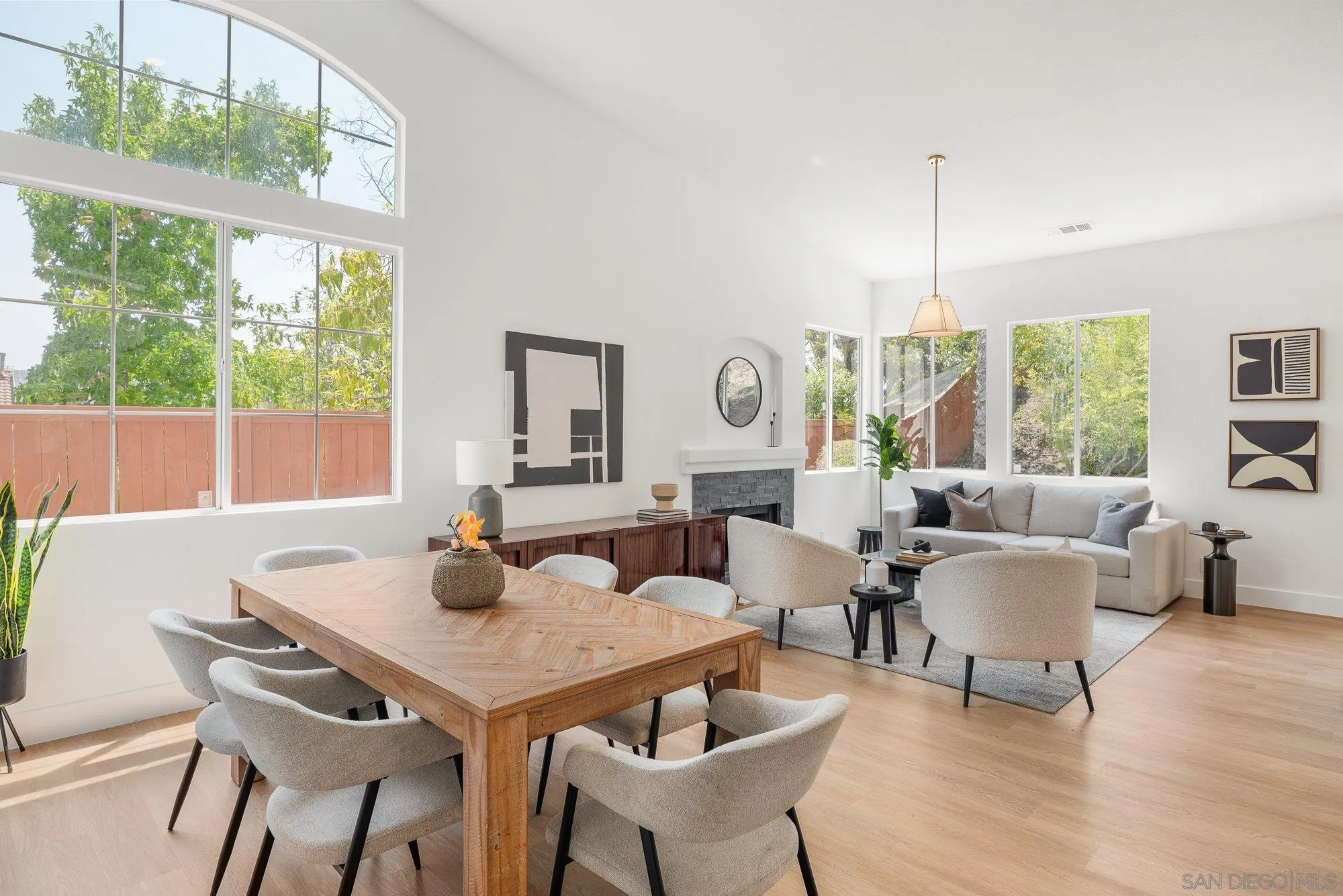 https://cdn.realtyfeed.com/cdn/127/250036306/a357d1478f79067941937baa7321425c.webp