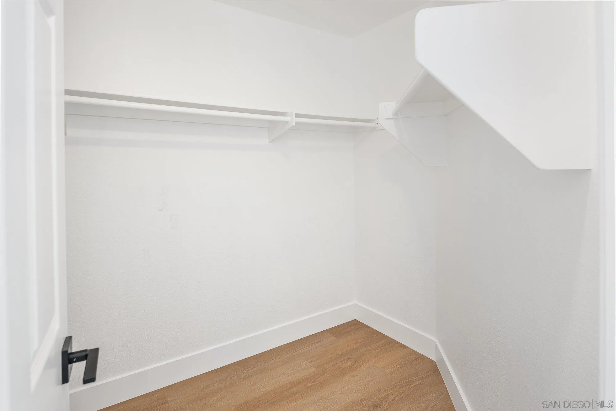 https://cdn.realtyfeed.com/cdn/127/250036306/a6dd9af4035072a3b84a8c25ff8bc046.webp