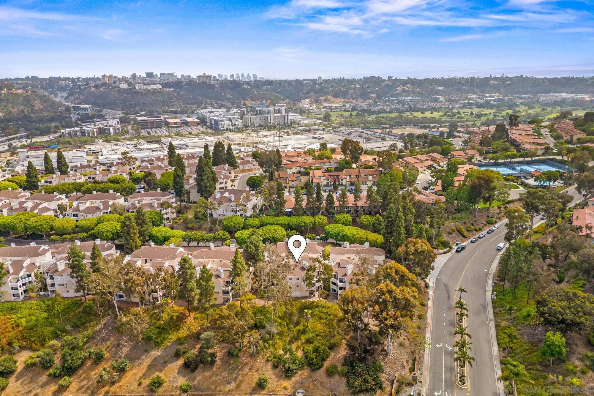 https://cdn.realtyfeed.com/cdn/127/250036308/1c4f1911061957486fc410ddf99b398d.webp