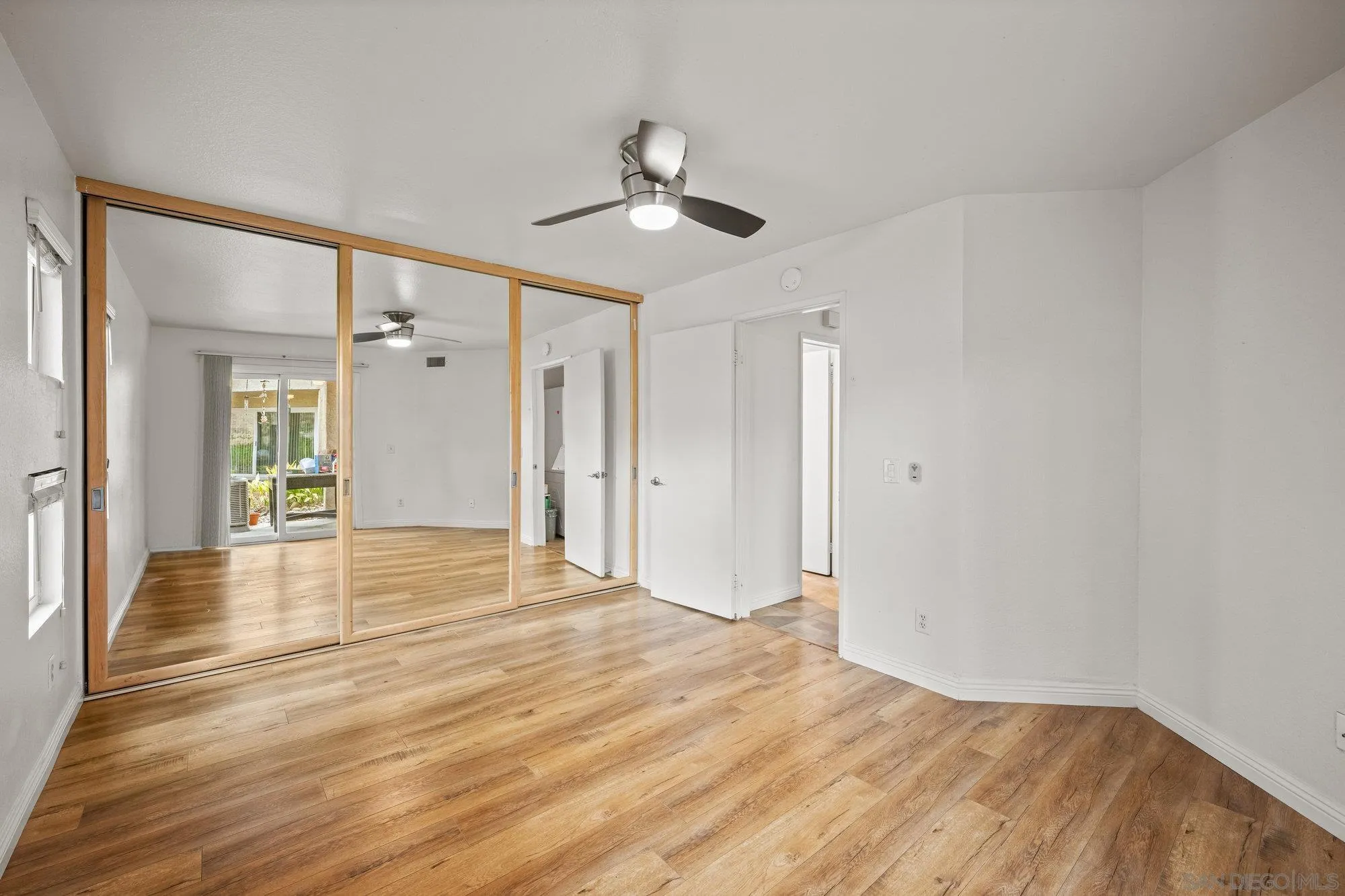 https://cdn.realtyfeed.com/cdn/127/250036308/2923648600be667028ea3591292b2340.webp