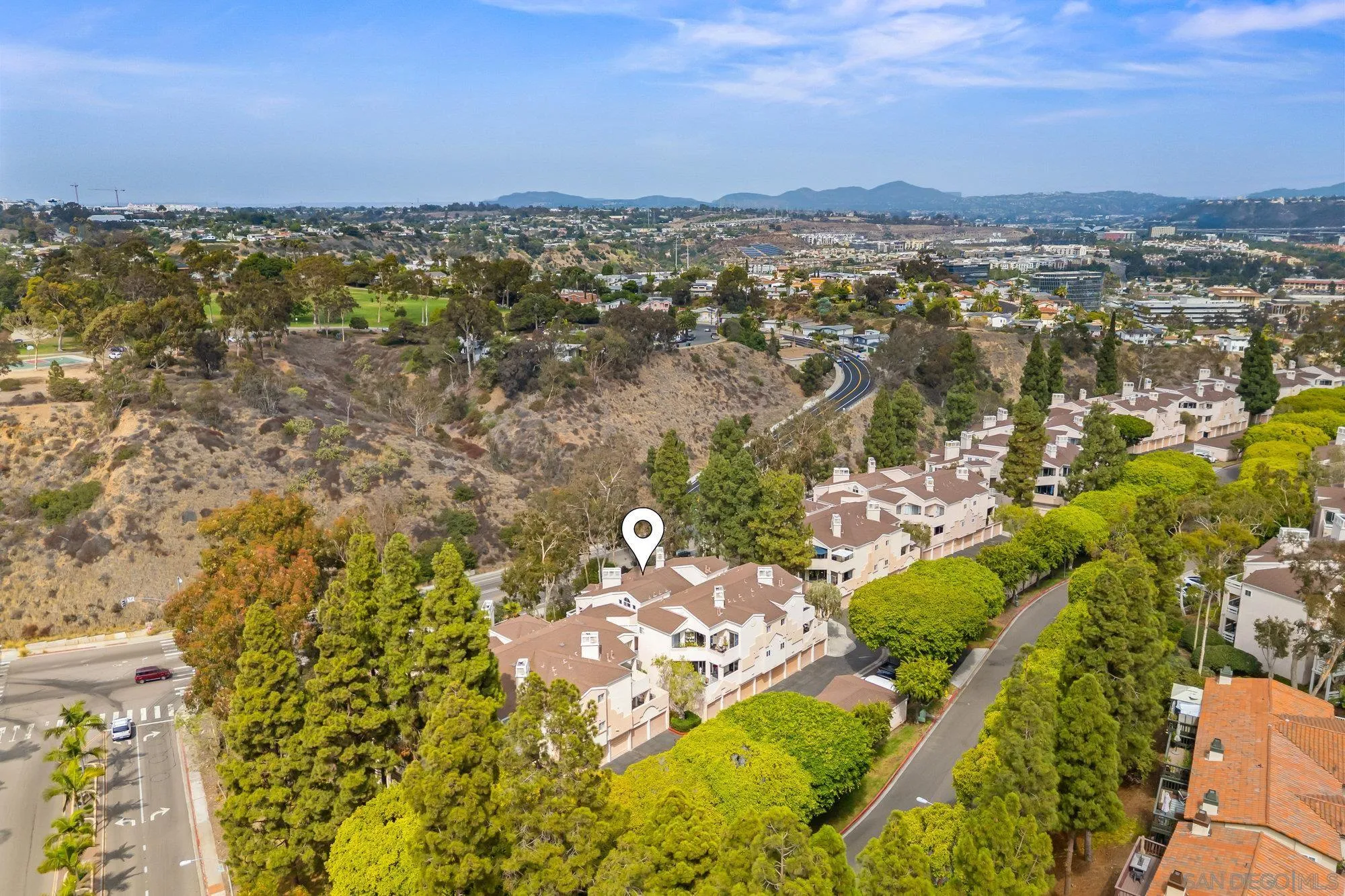 https://cdn.realtyfeed.com/cdn/127/250036308/99158dff26609fa35f96d38e0bb18286.webp
