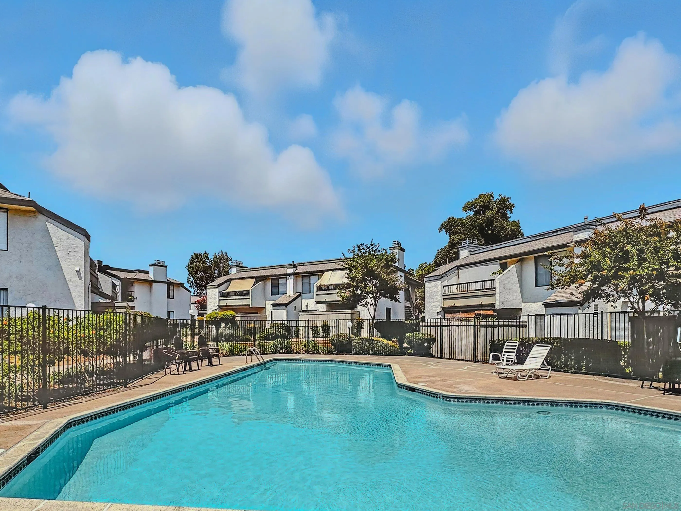 https://cdn.realtyfeed.com/cdn/127/250036309/b15677b7da23912e634e0e84e95b2a96.webp