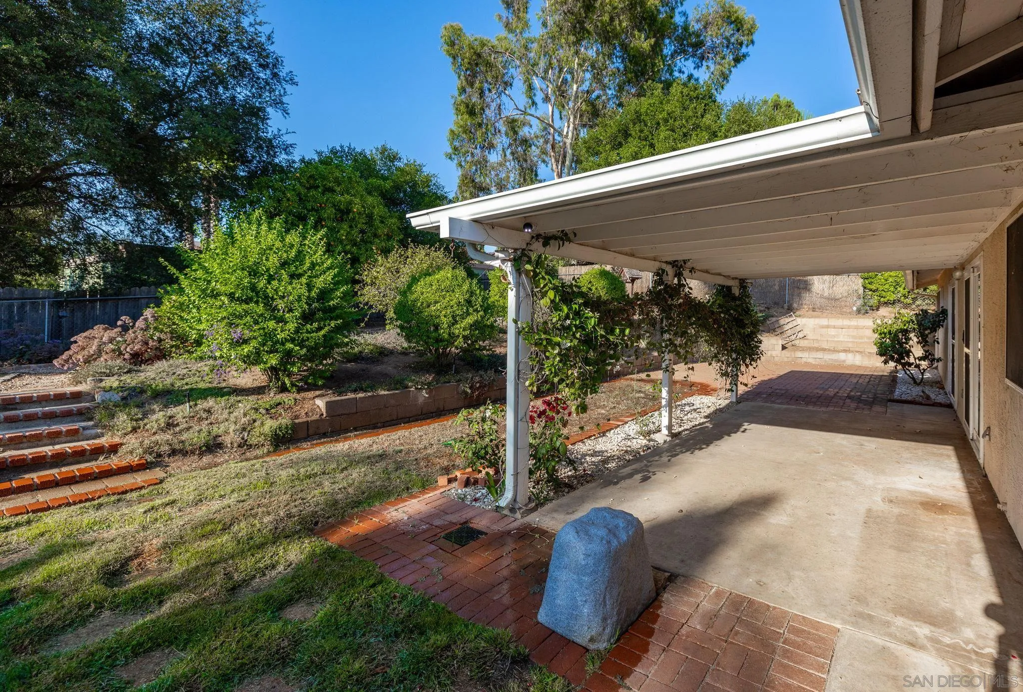 https://cdn.realtyfeed.com/cdn/127/250036311/d64a8c6a4d59d37fcc585bdf606f75e5.webp