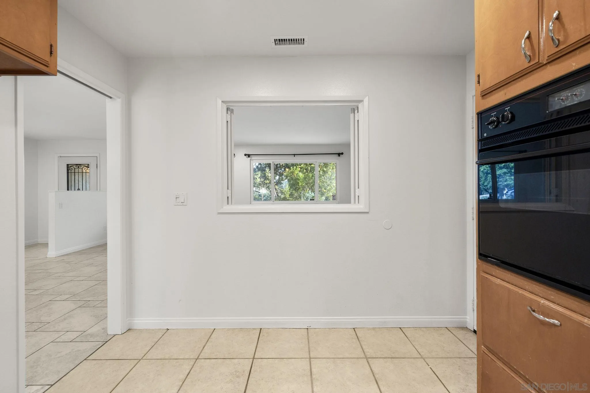https://cdn.realtyfeed.com/cdn/127/250036311/dd7afe52a83e31c85890de2aee5e4369.webp