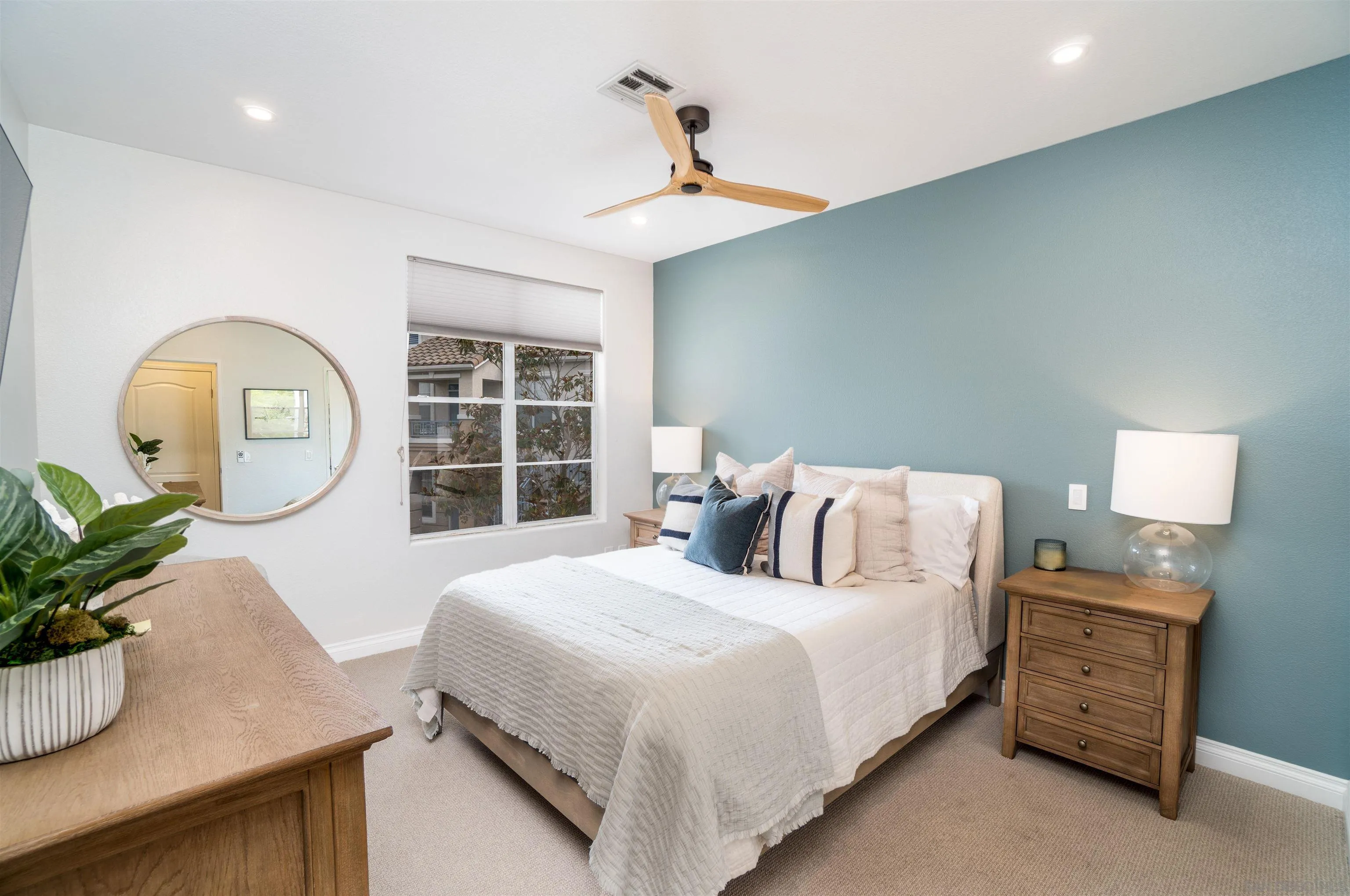https://cdn.realtyfeed.com/cdn/127/250036316/c0368eed926f08c34133038de63bfa88.webp